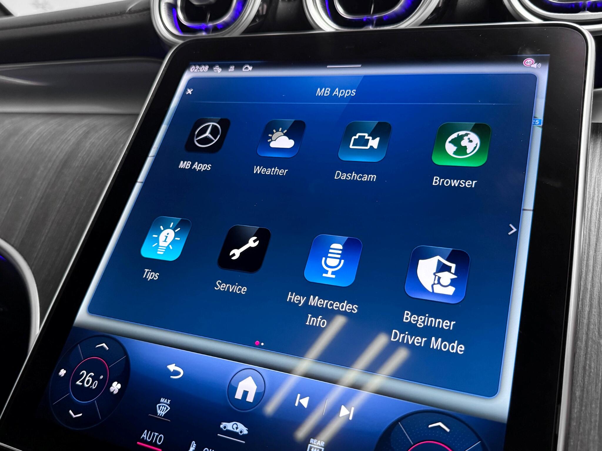 Mercedes-Benz GLC view 39