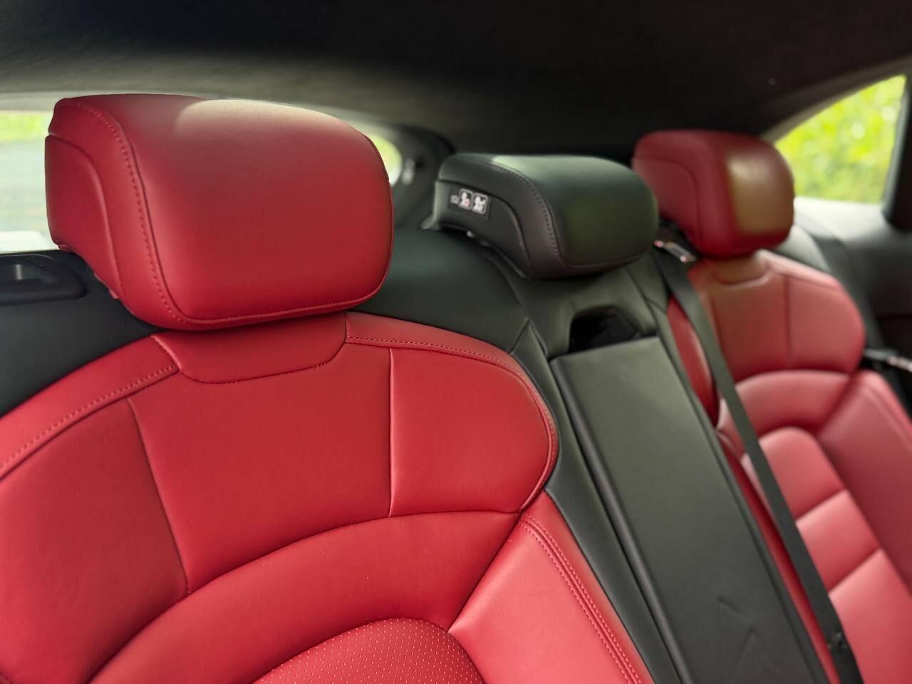 Porsche Taycan view 22