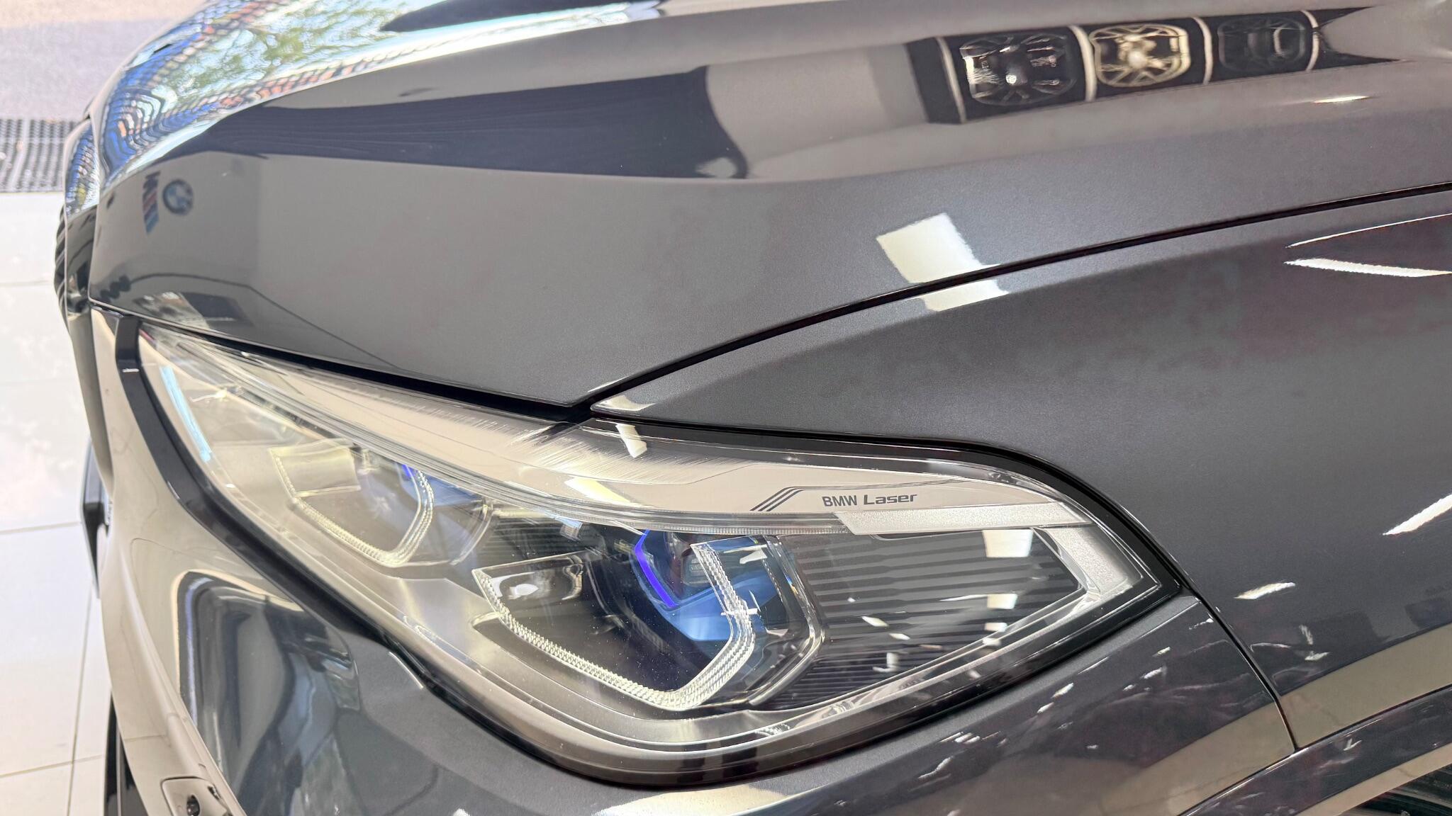 BMW X5 view 10