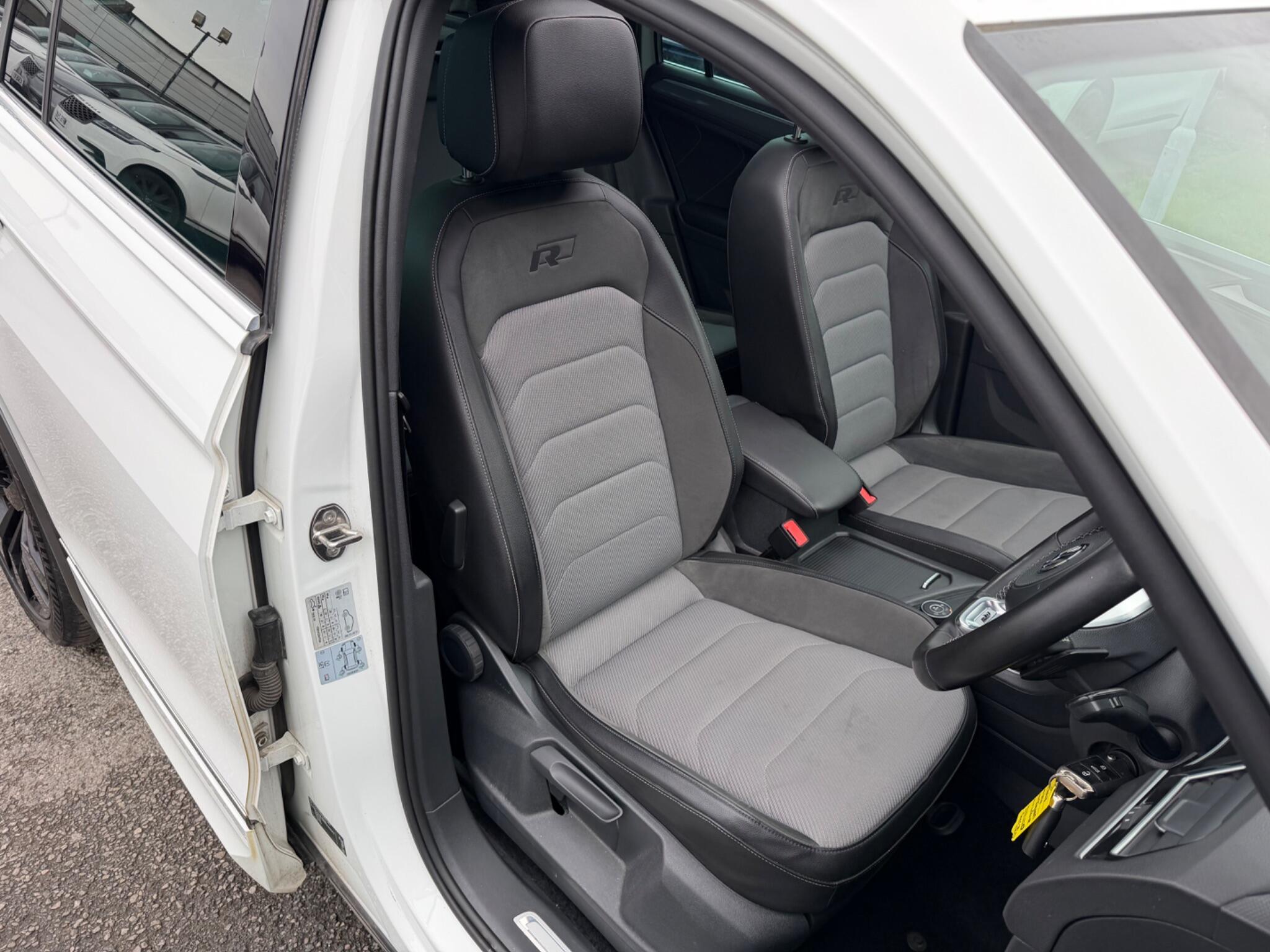Volkswagen Tiguan view 18