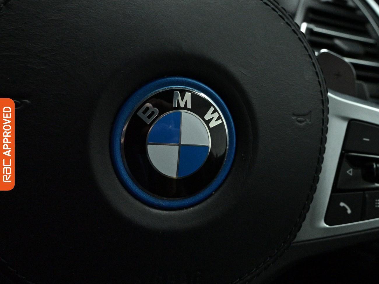 BMW X3 view 26