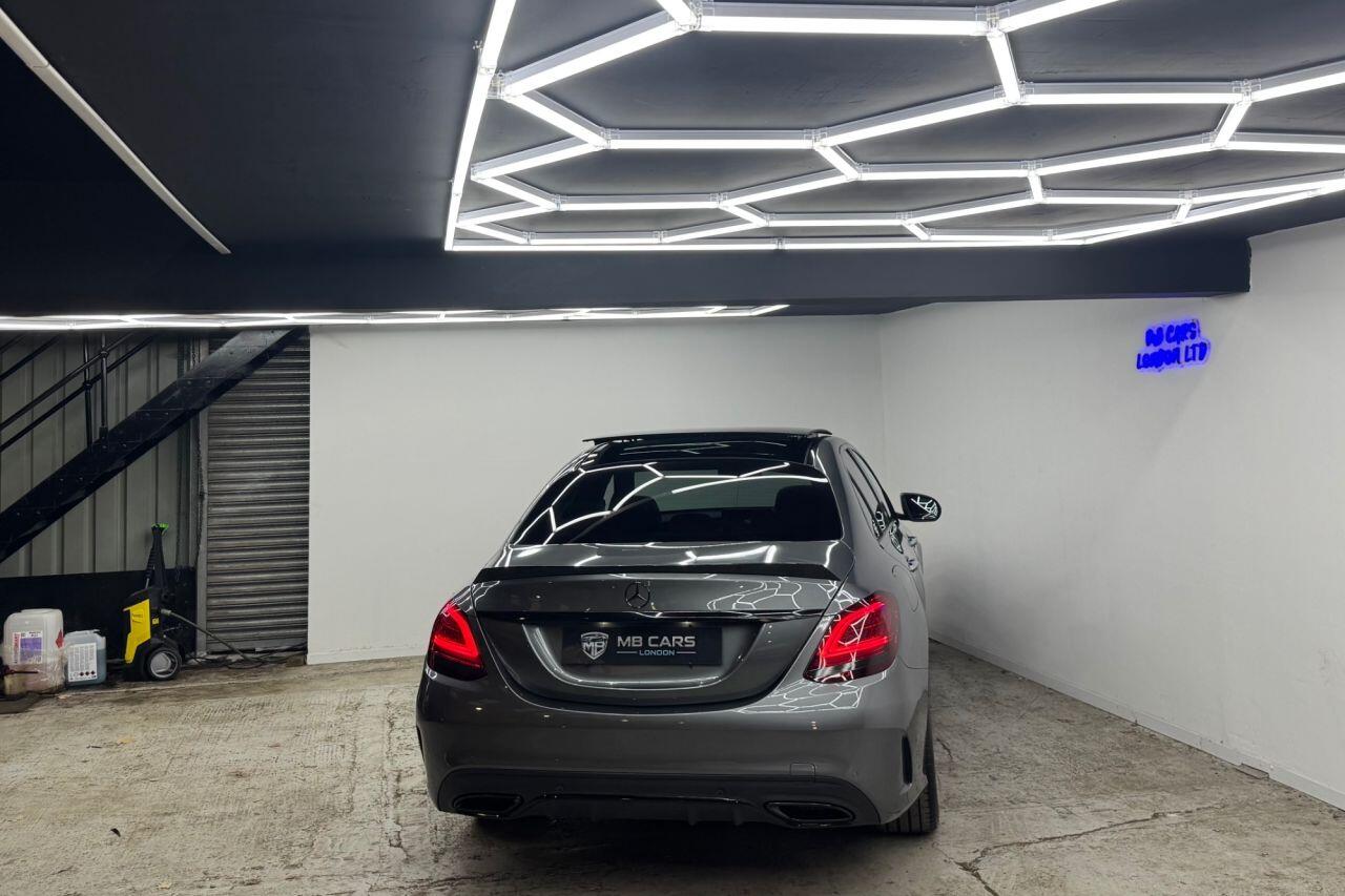 Mercedes-Benz C-Class view 41