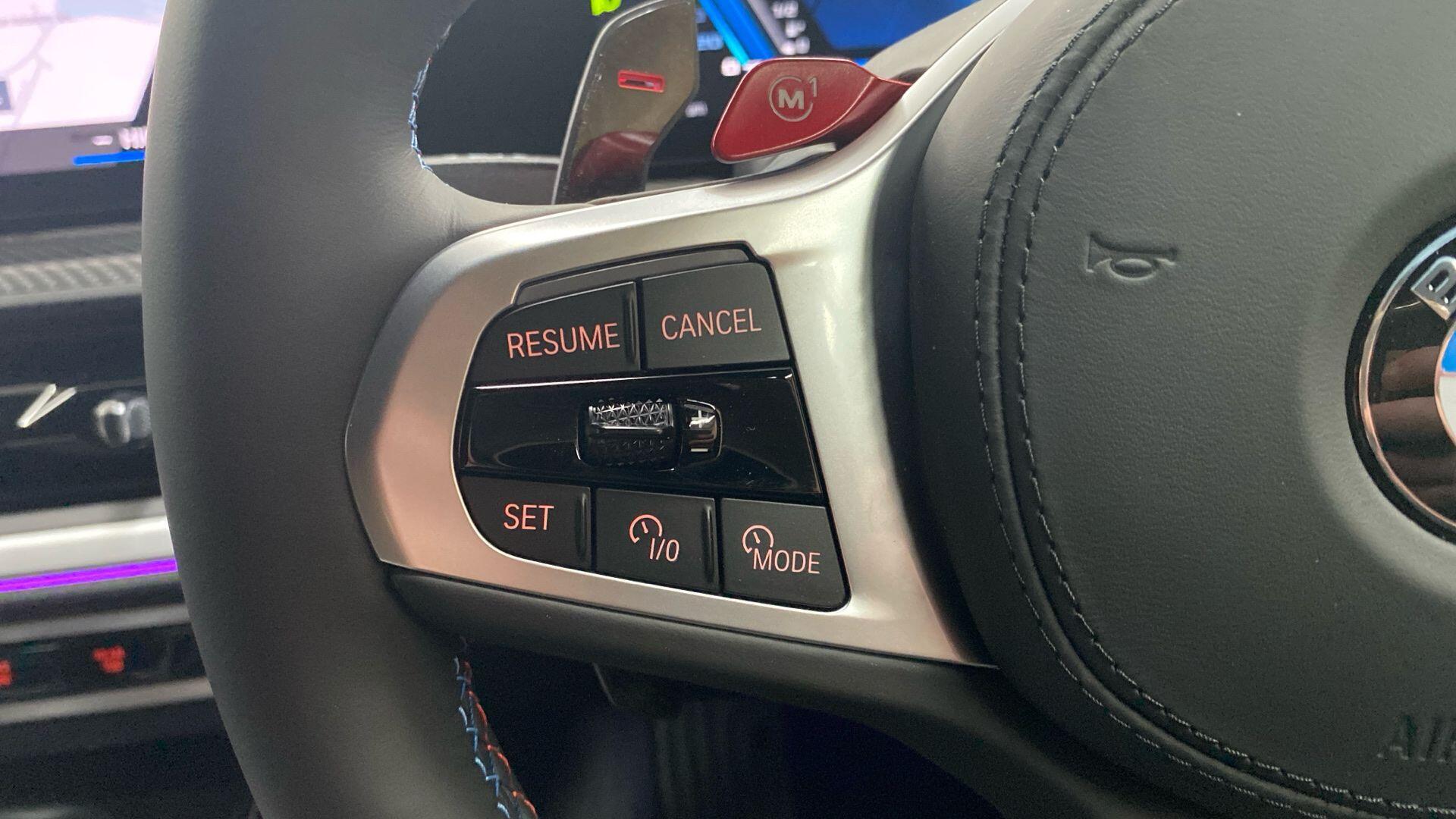 BMW XM view 17