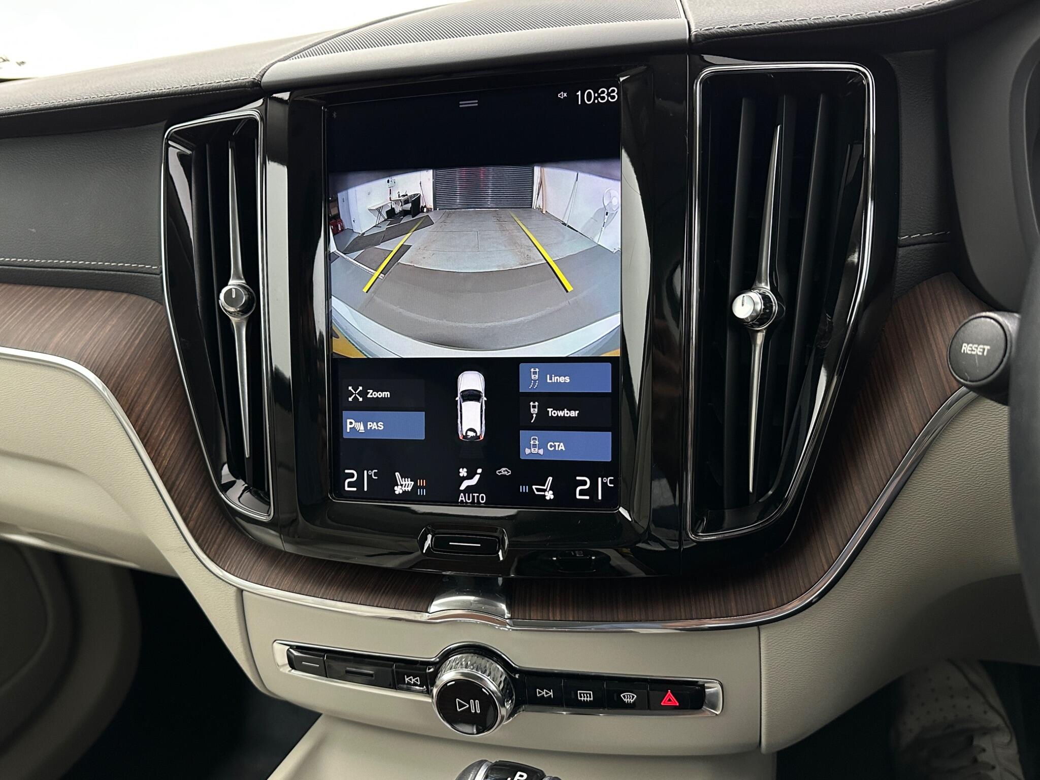 Volvo XC60 view 24