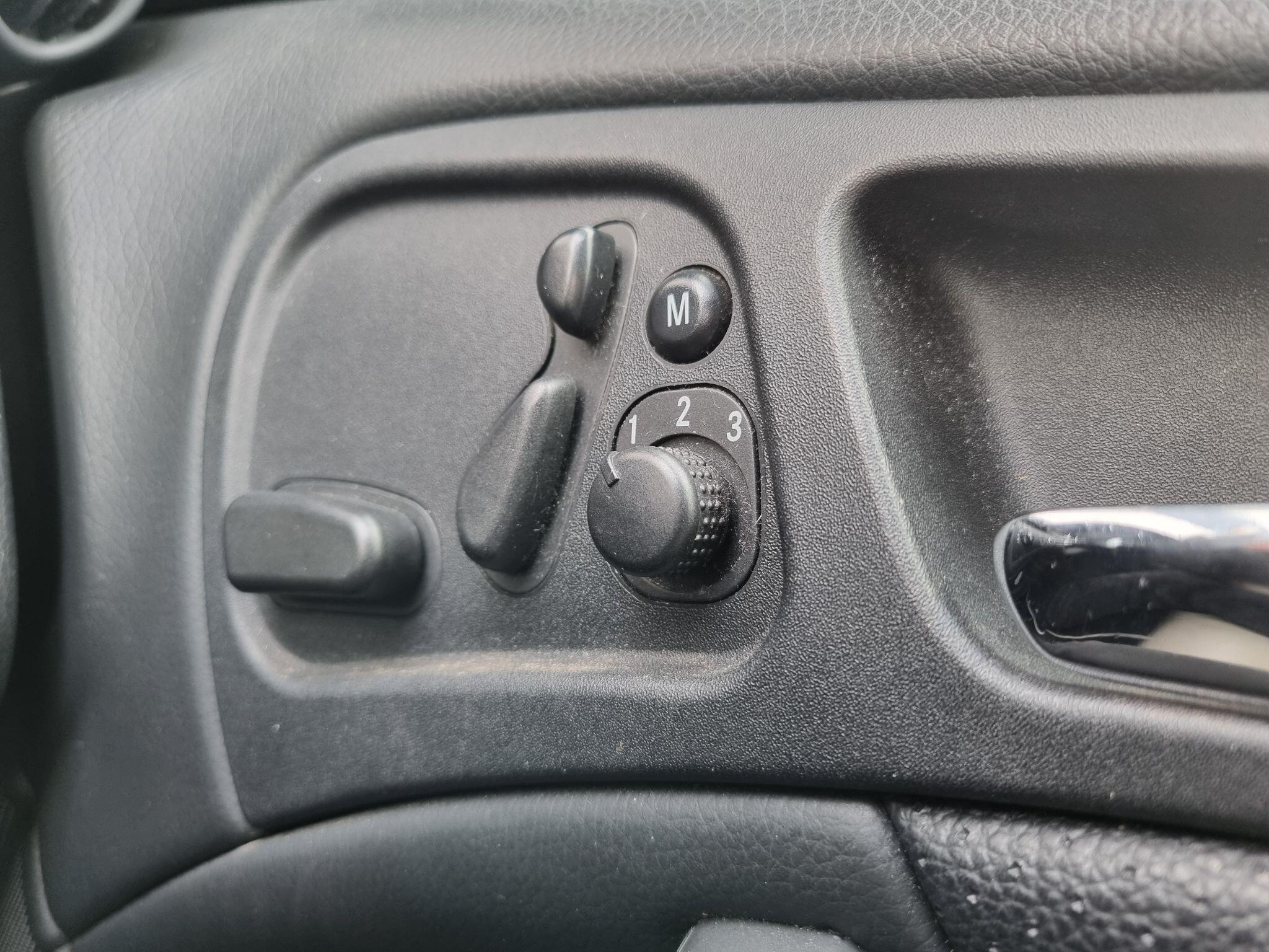 Mercedes-Benz CLC view 17