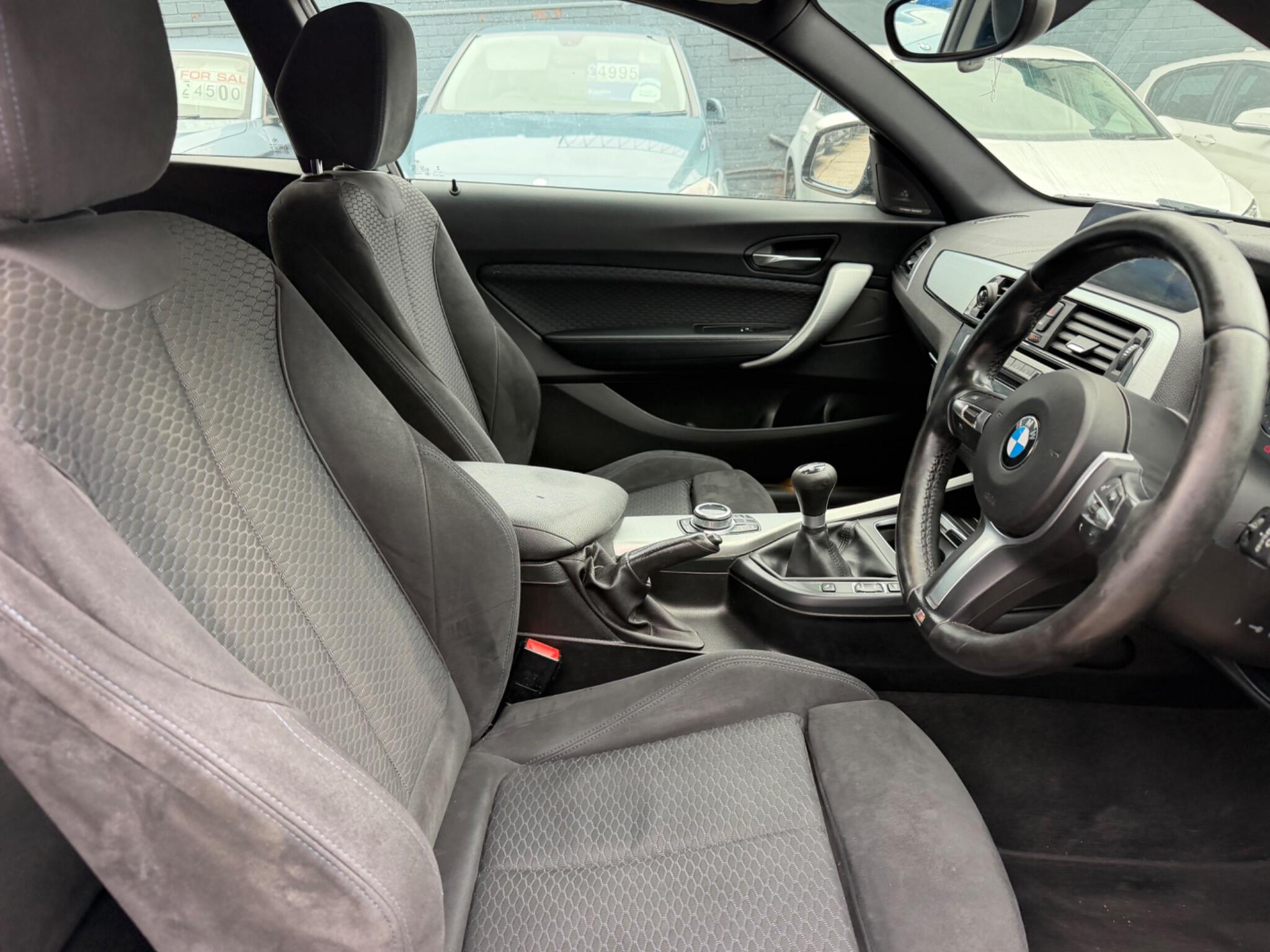 BMW 1 Series view 10