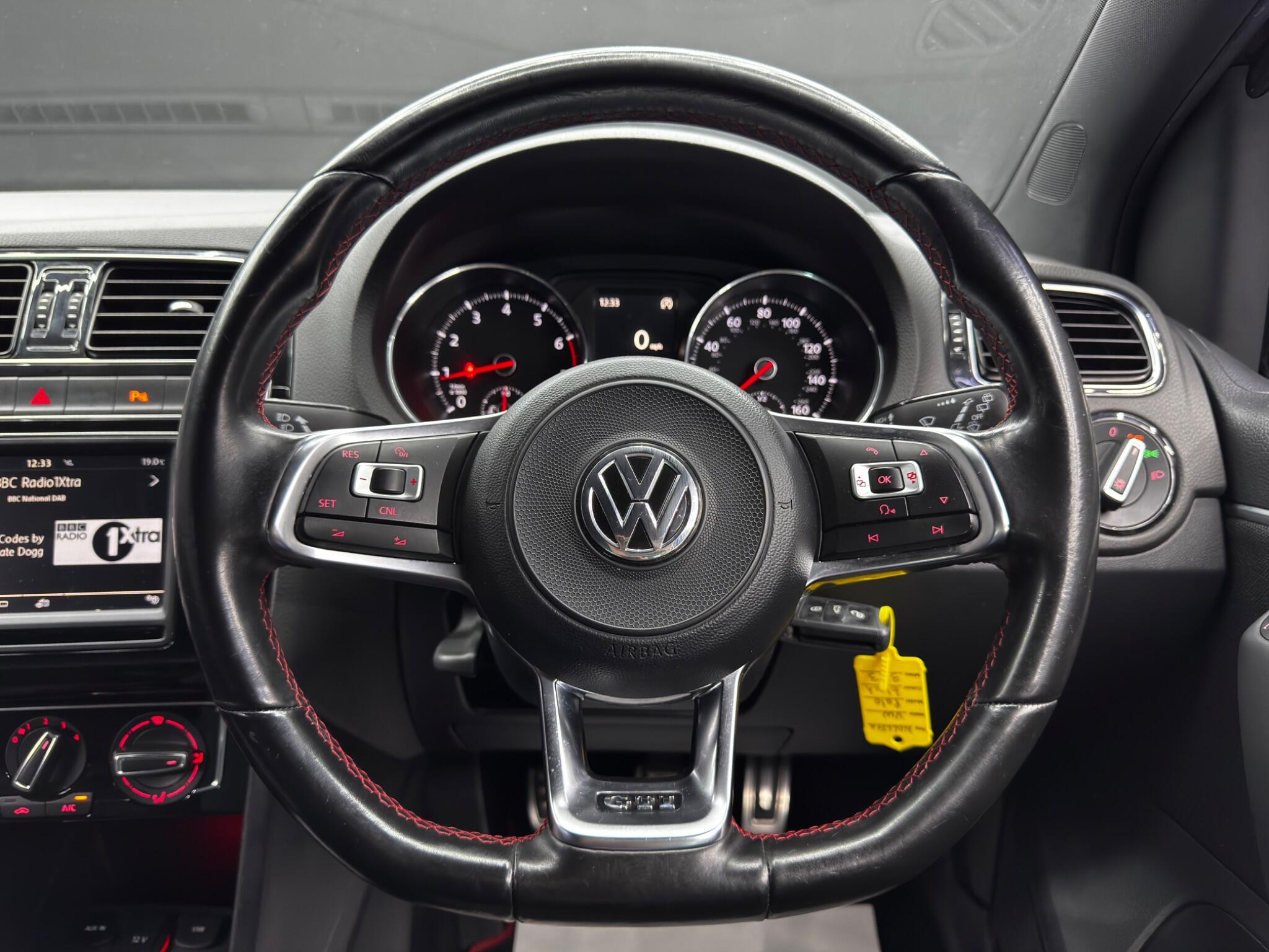 Volkswagen Polo view 18