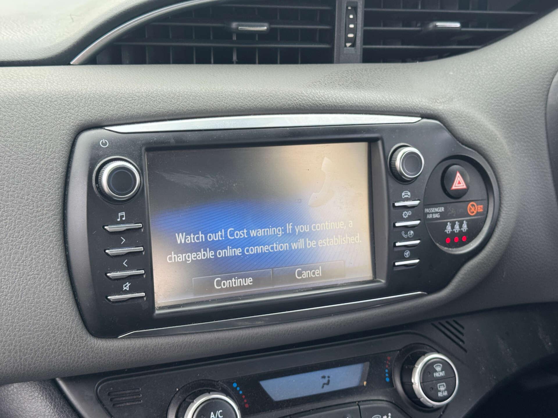 Toyota Yaris view 10