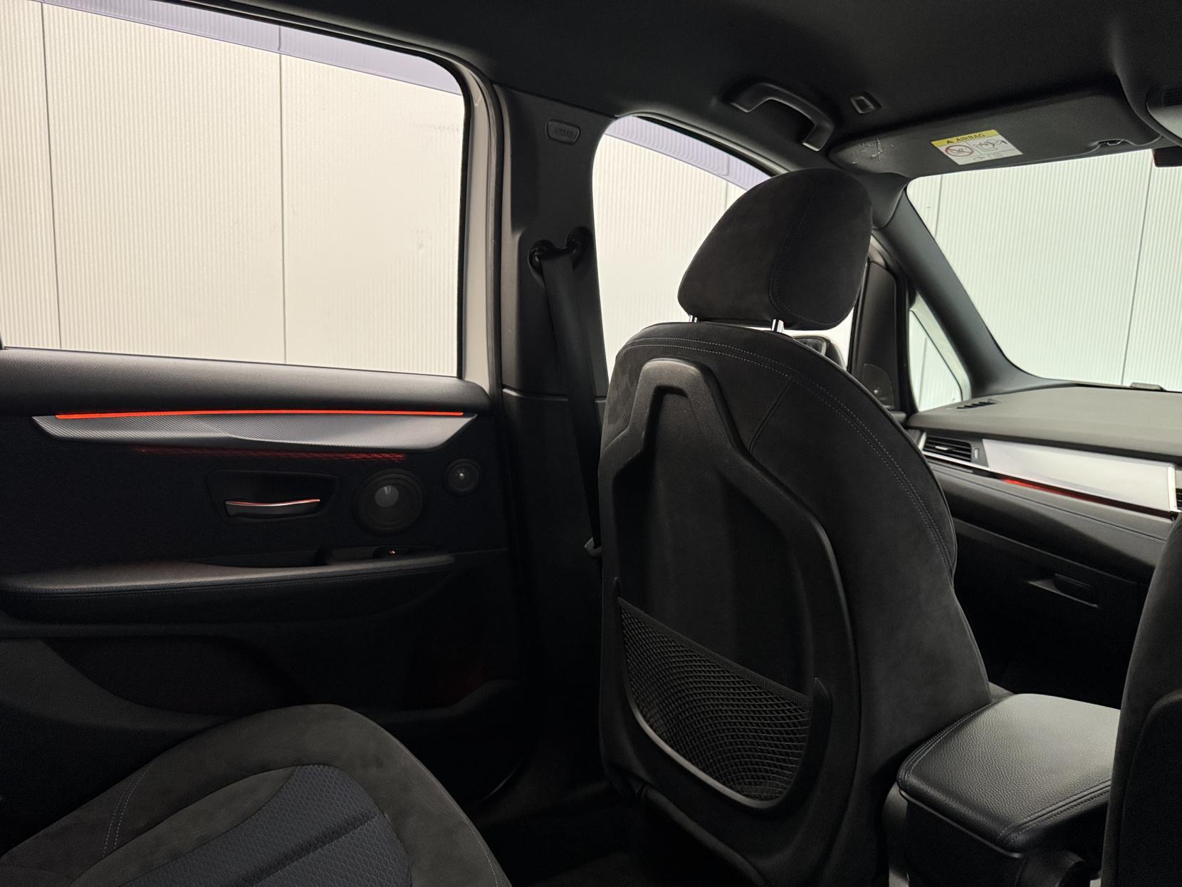 BMW 2 Series view 60