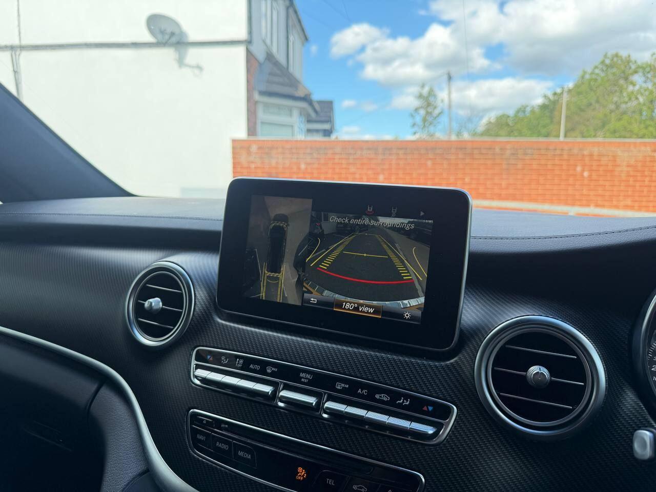 Mercedes-Benz V-Class view 40