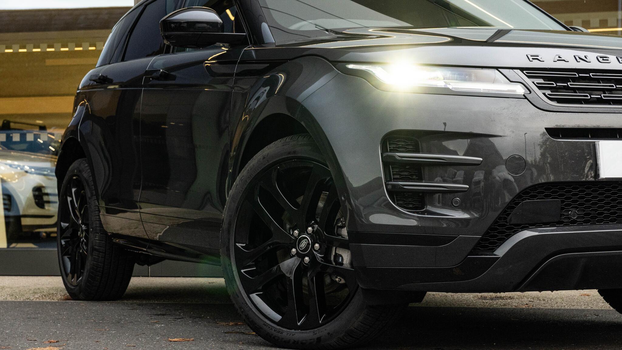 Land Rover Range Rover Evoque view 27