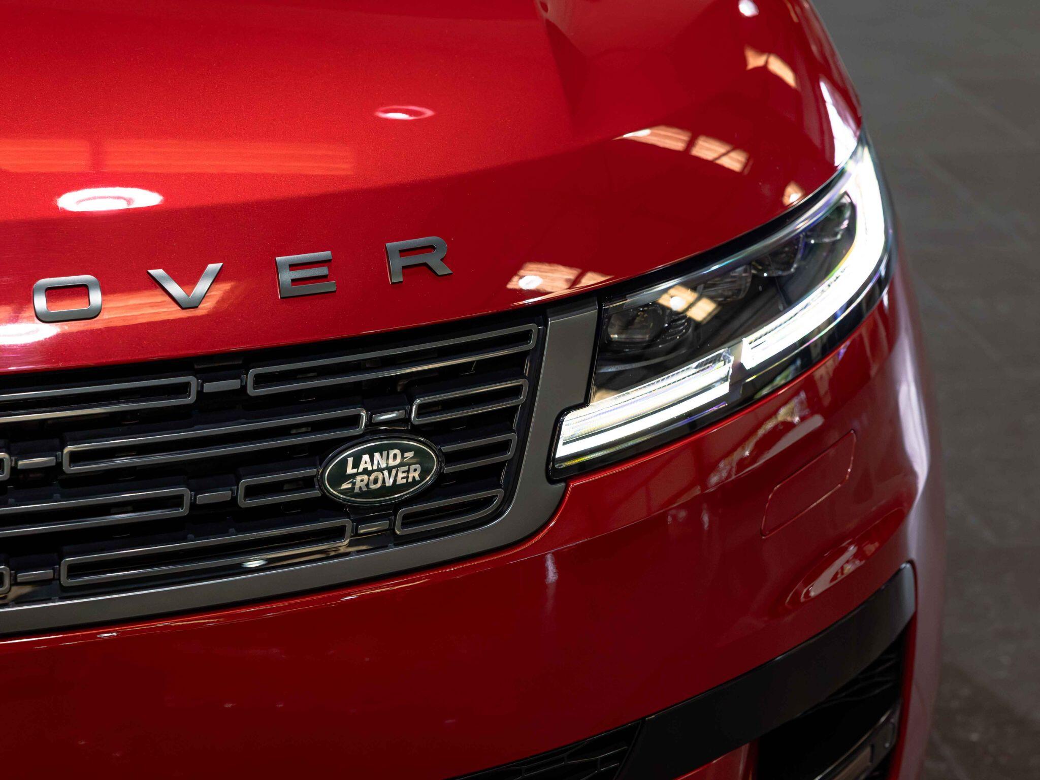 Land Rover Range Rover Sport view 14