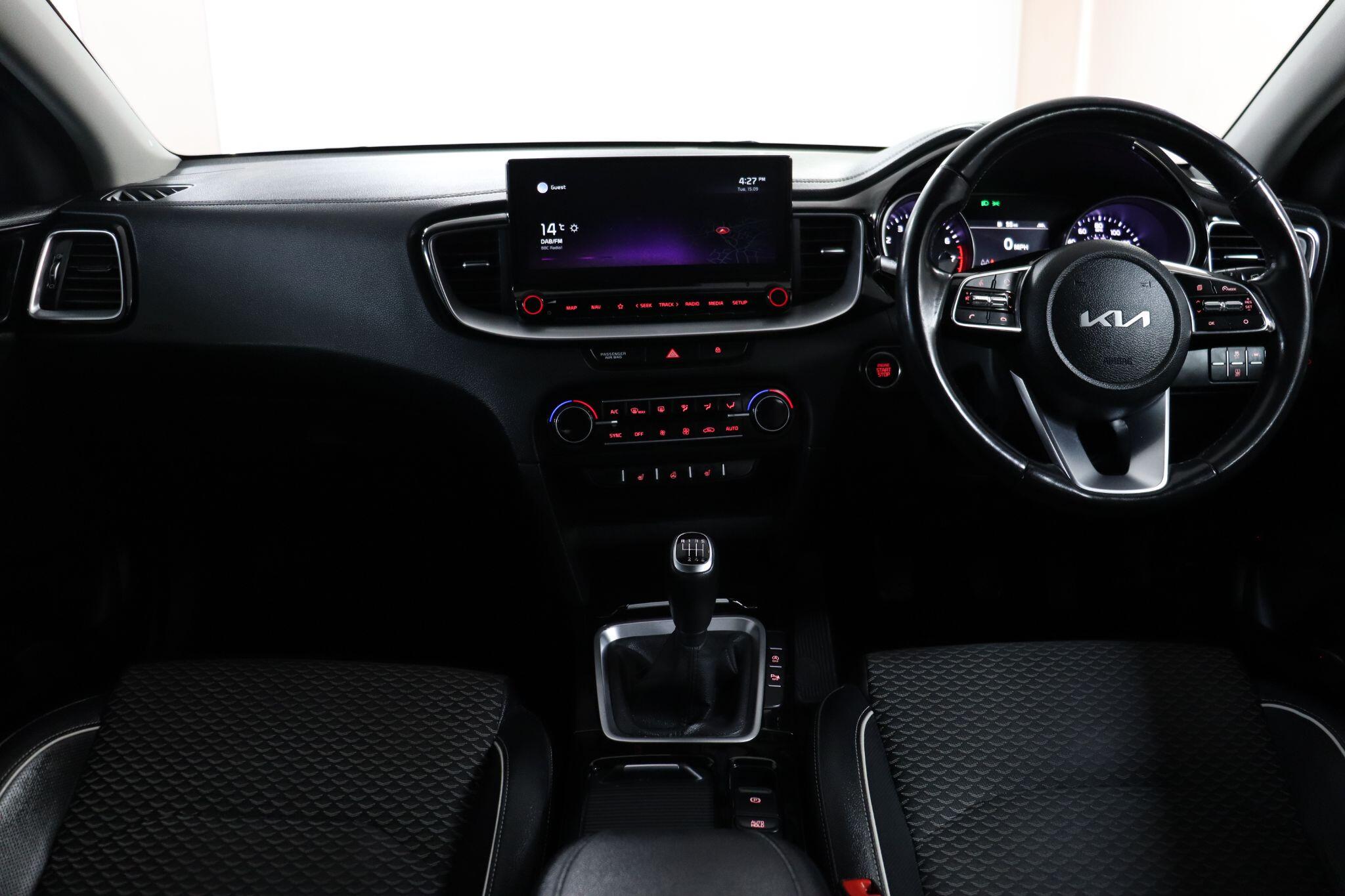 Kia Xceed view 41