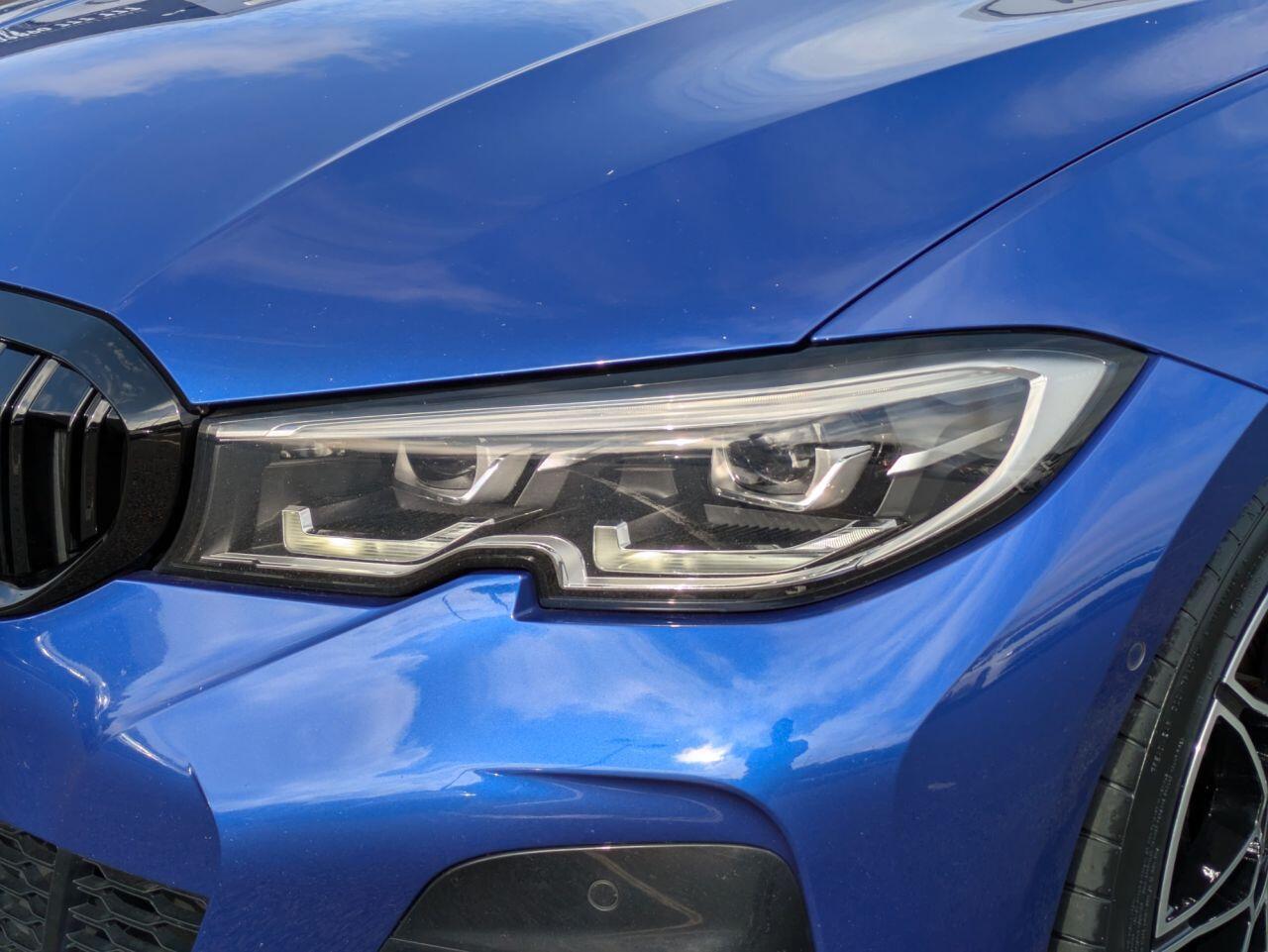 BMW 3 Series view 25