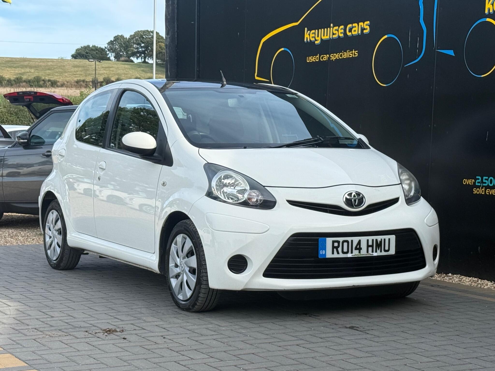 Toyota Aygo view 9