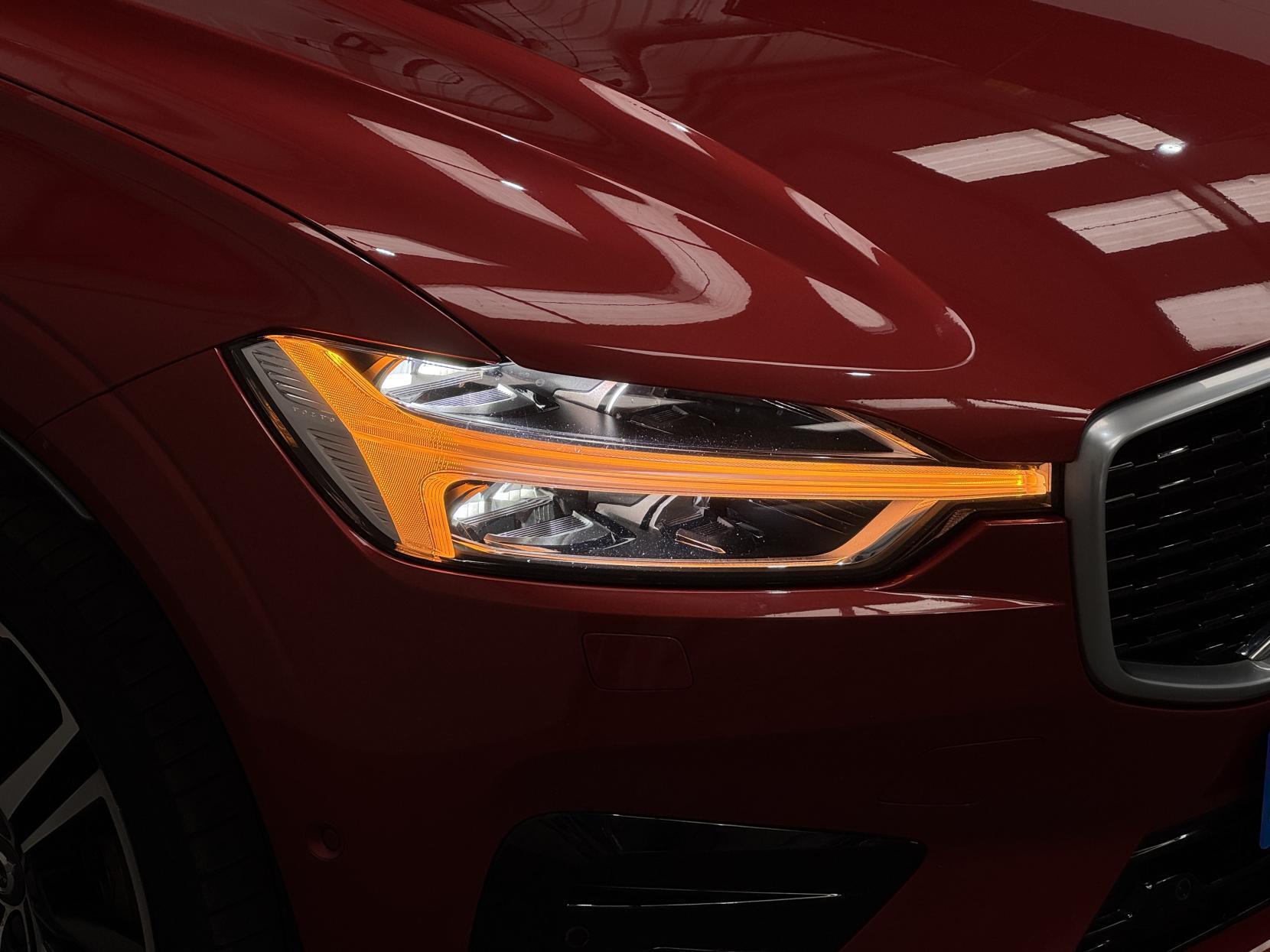 Volvo XC60 view 7