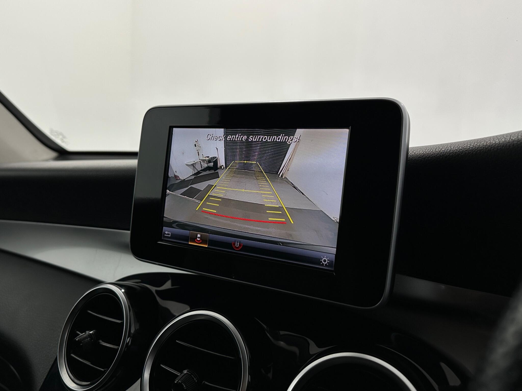 Mercedes-Benz GLC view 24