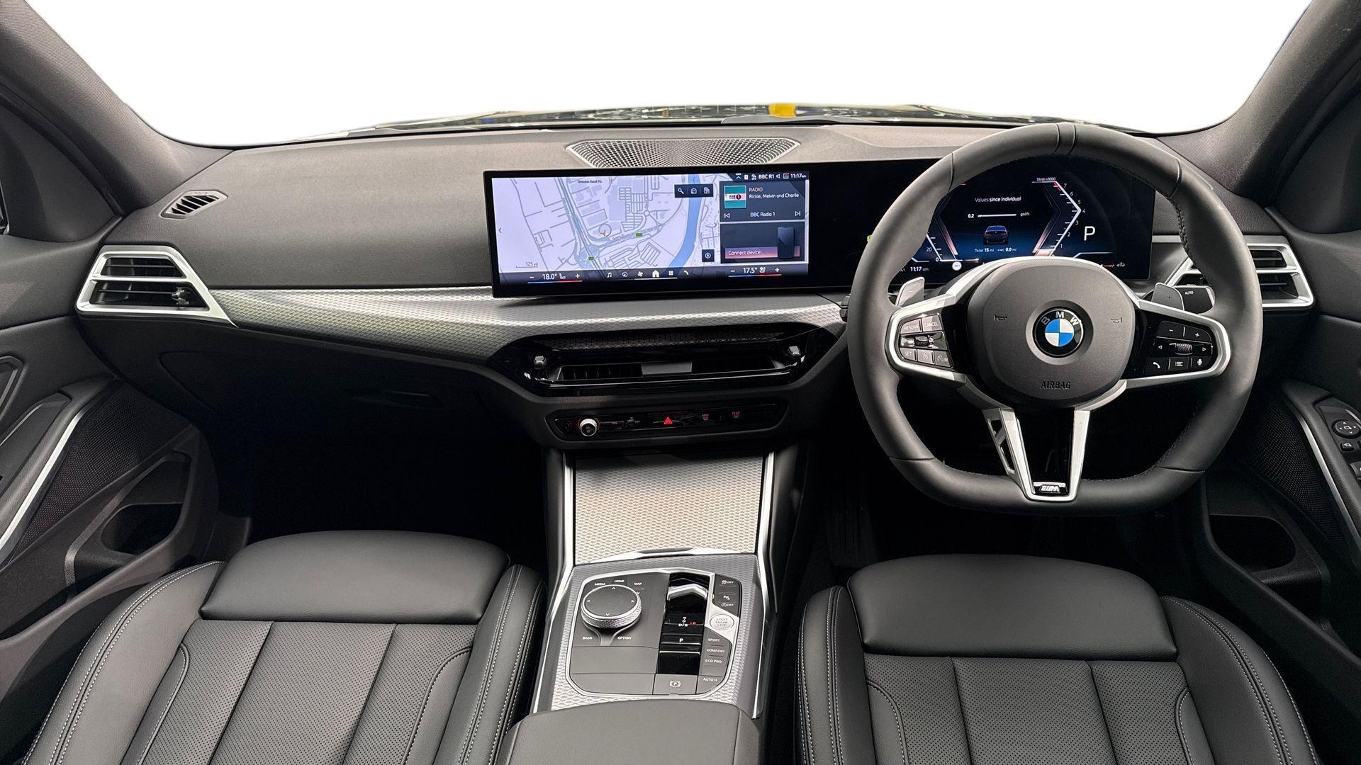 BMW 3 Series view 4