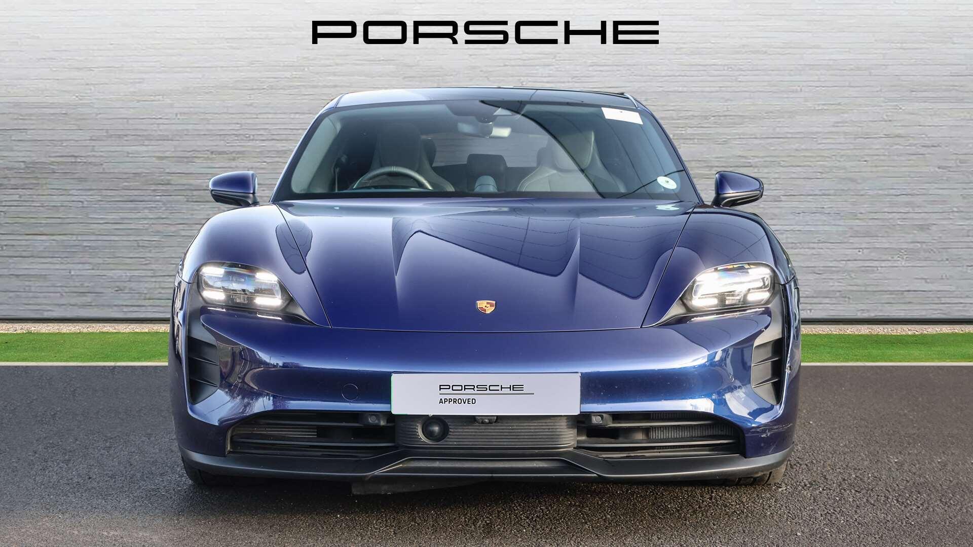 Porsche Taycan view 9
