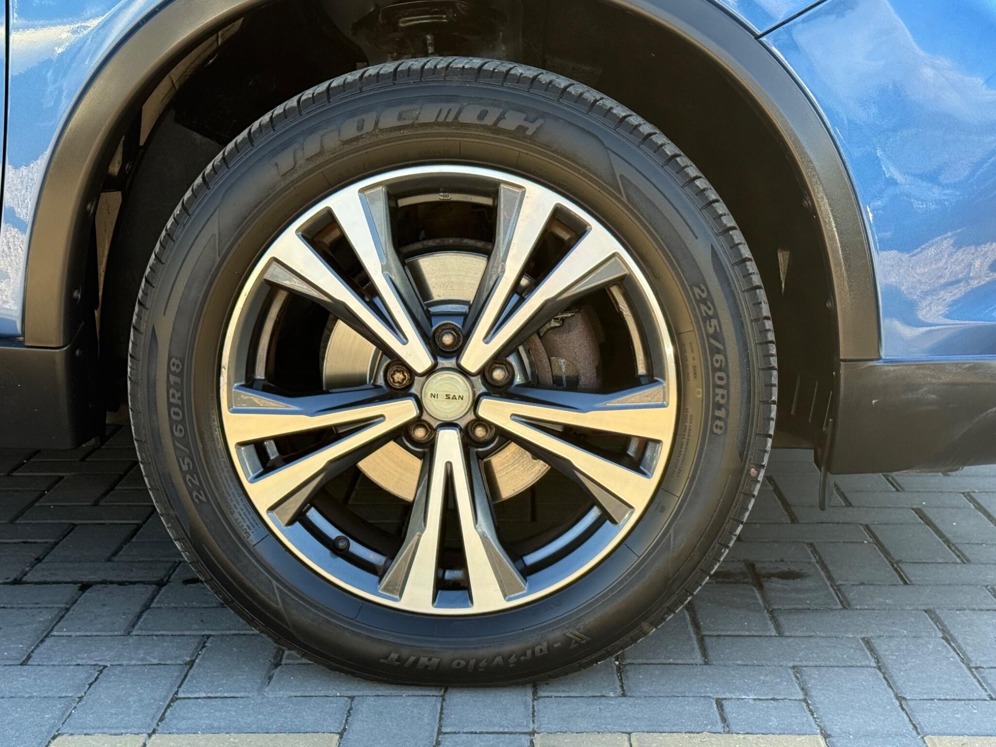 Nissan X-Trail view 13
