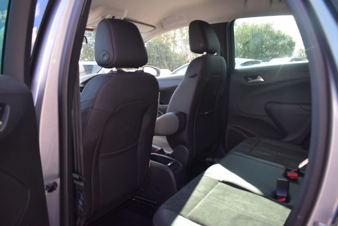 Vauxhall Crossland view 16