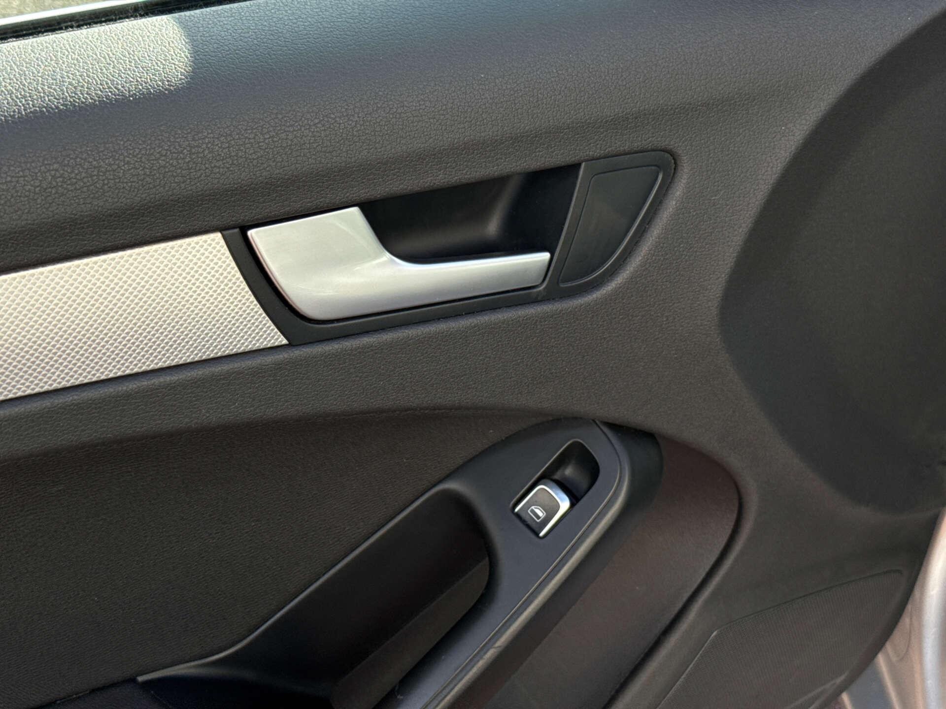 Audi A4 view 38