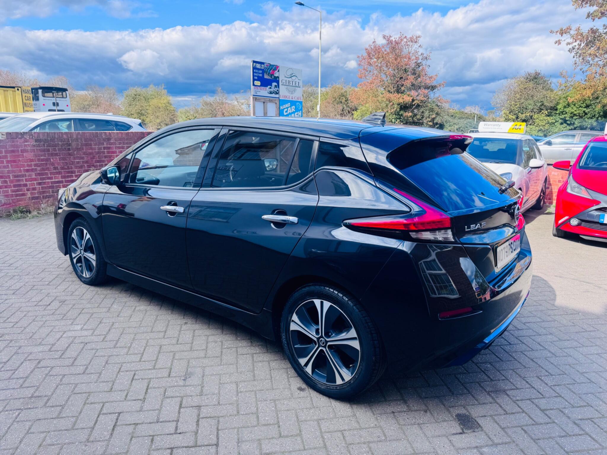 Nissan Leaf view 5