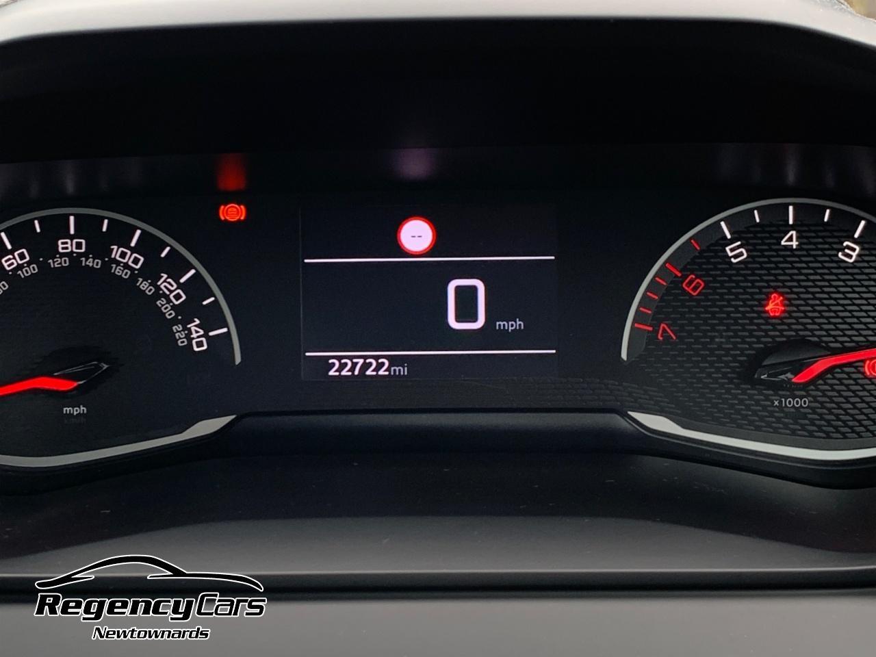 Peugeot 208 view 35