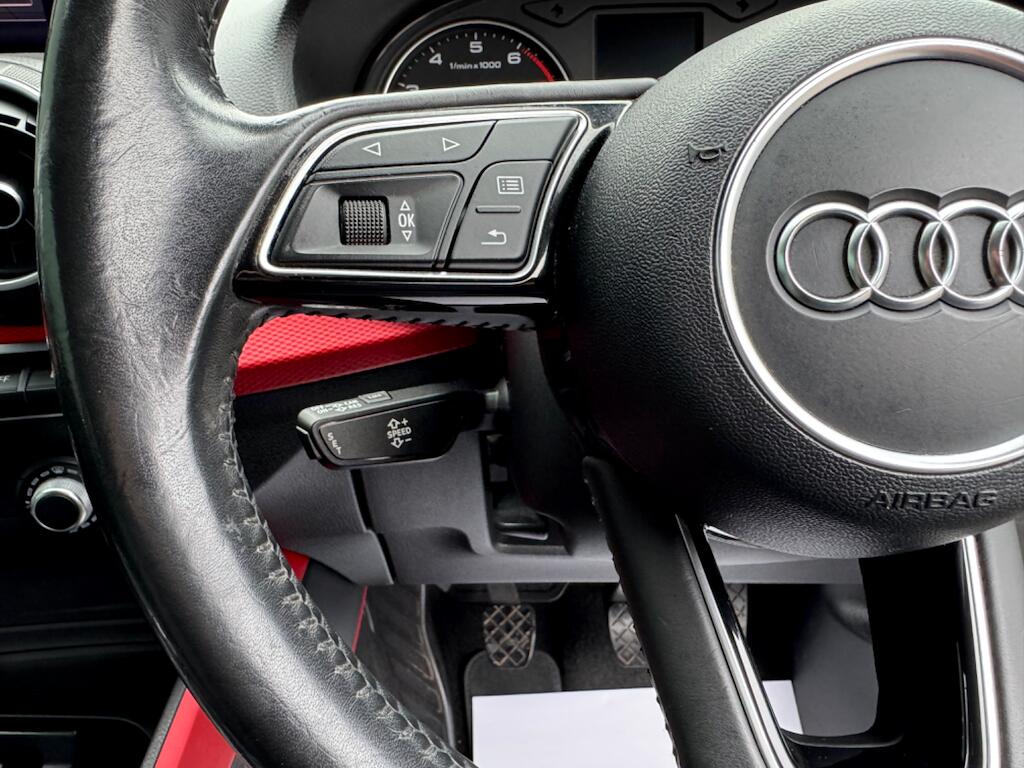 Audi Q2 view 23