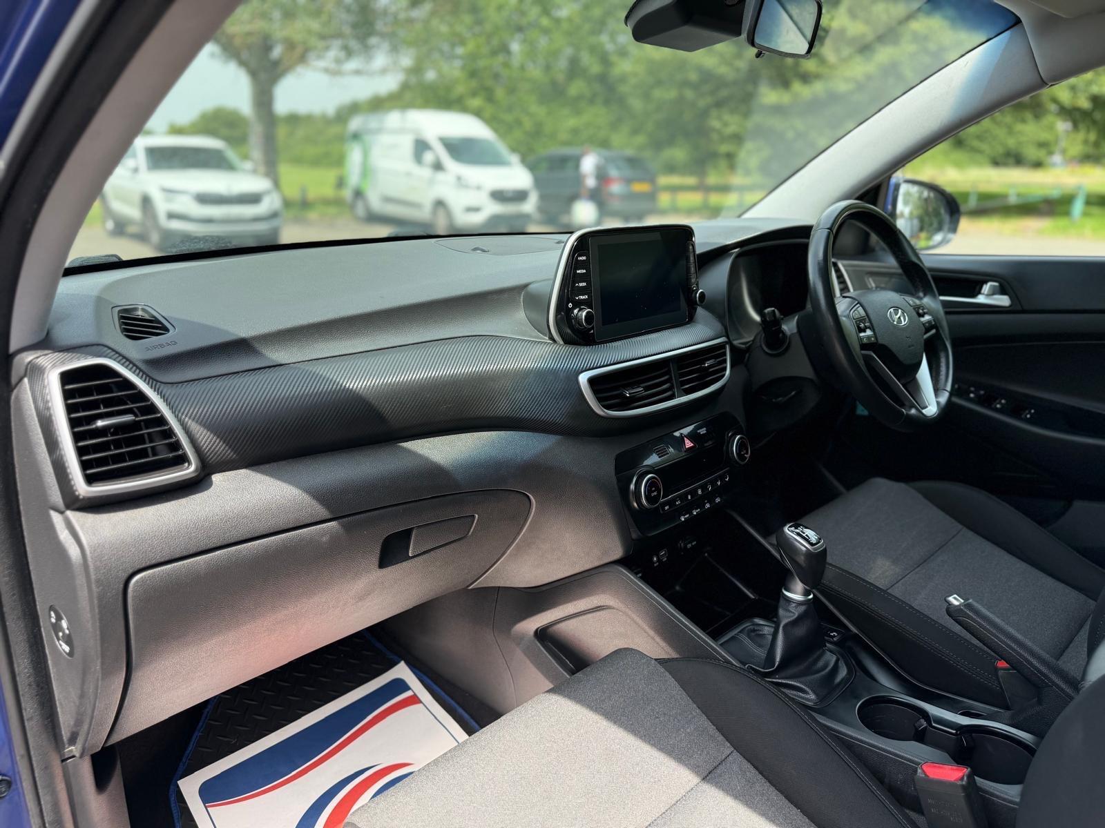 Hyundai Tucson view 25