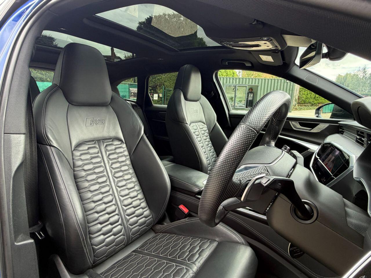 Audi RS6 Avant view 45