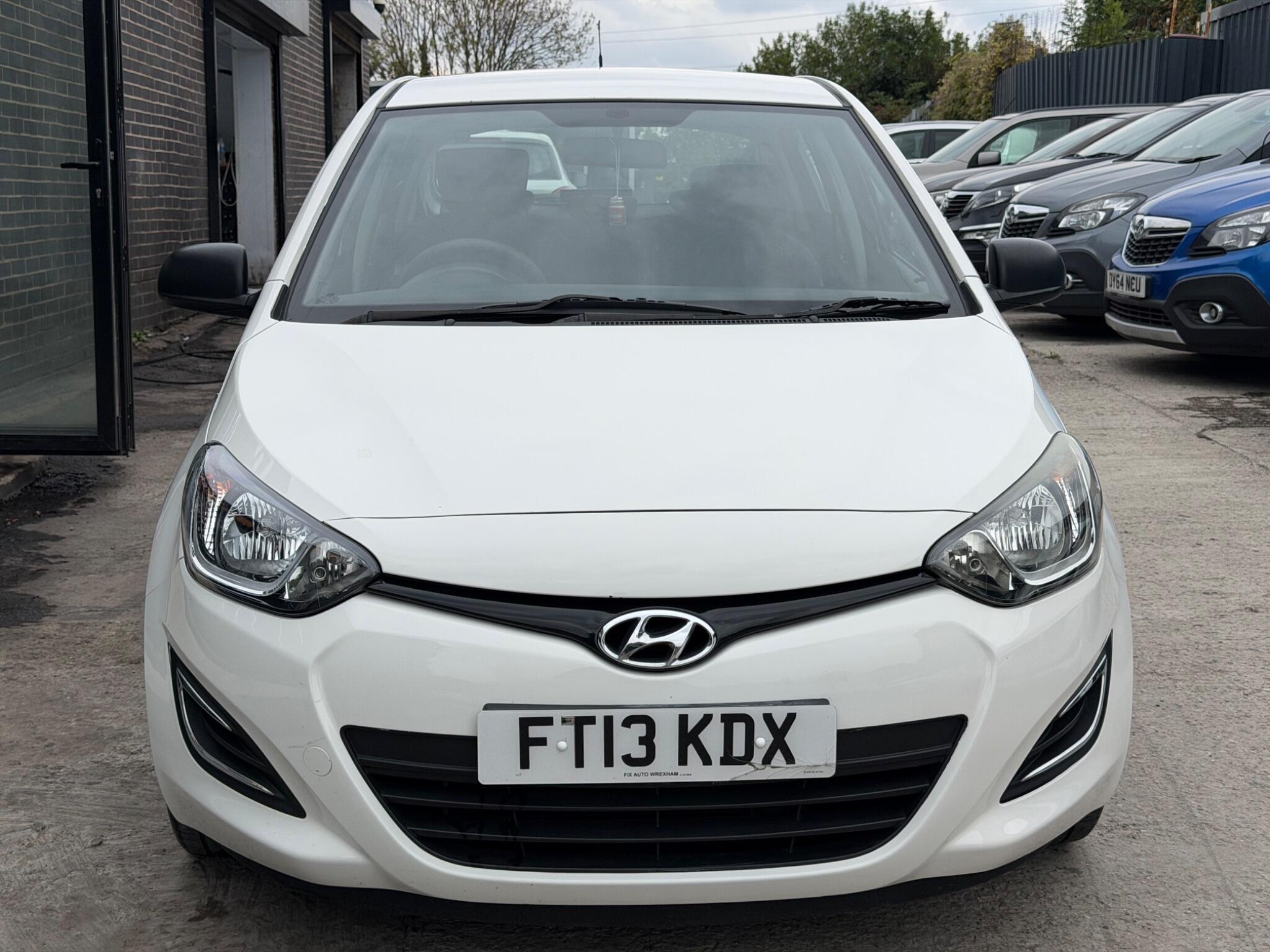 Hyundai i20 view 2