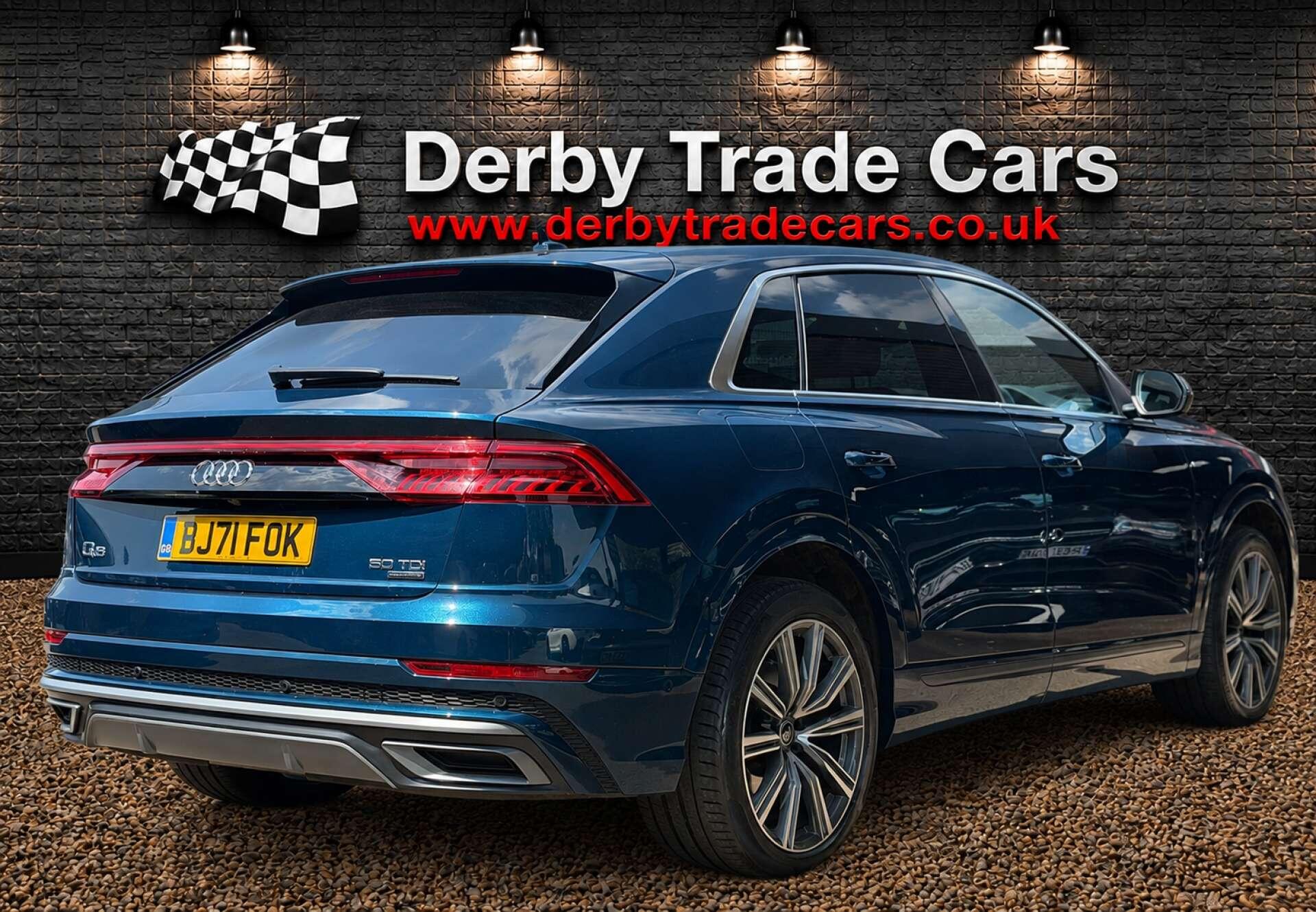 Audi Q8 view 2