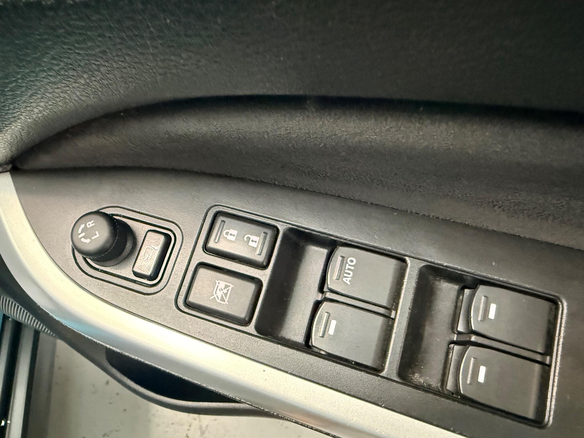 Suzuki Vitara view 37