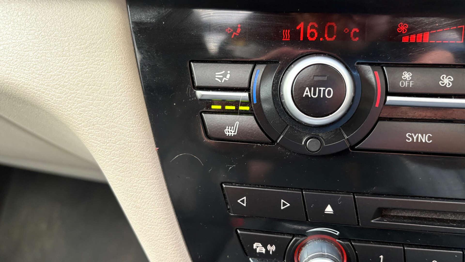 BMW X5 view 5