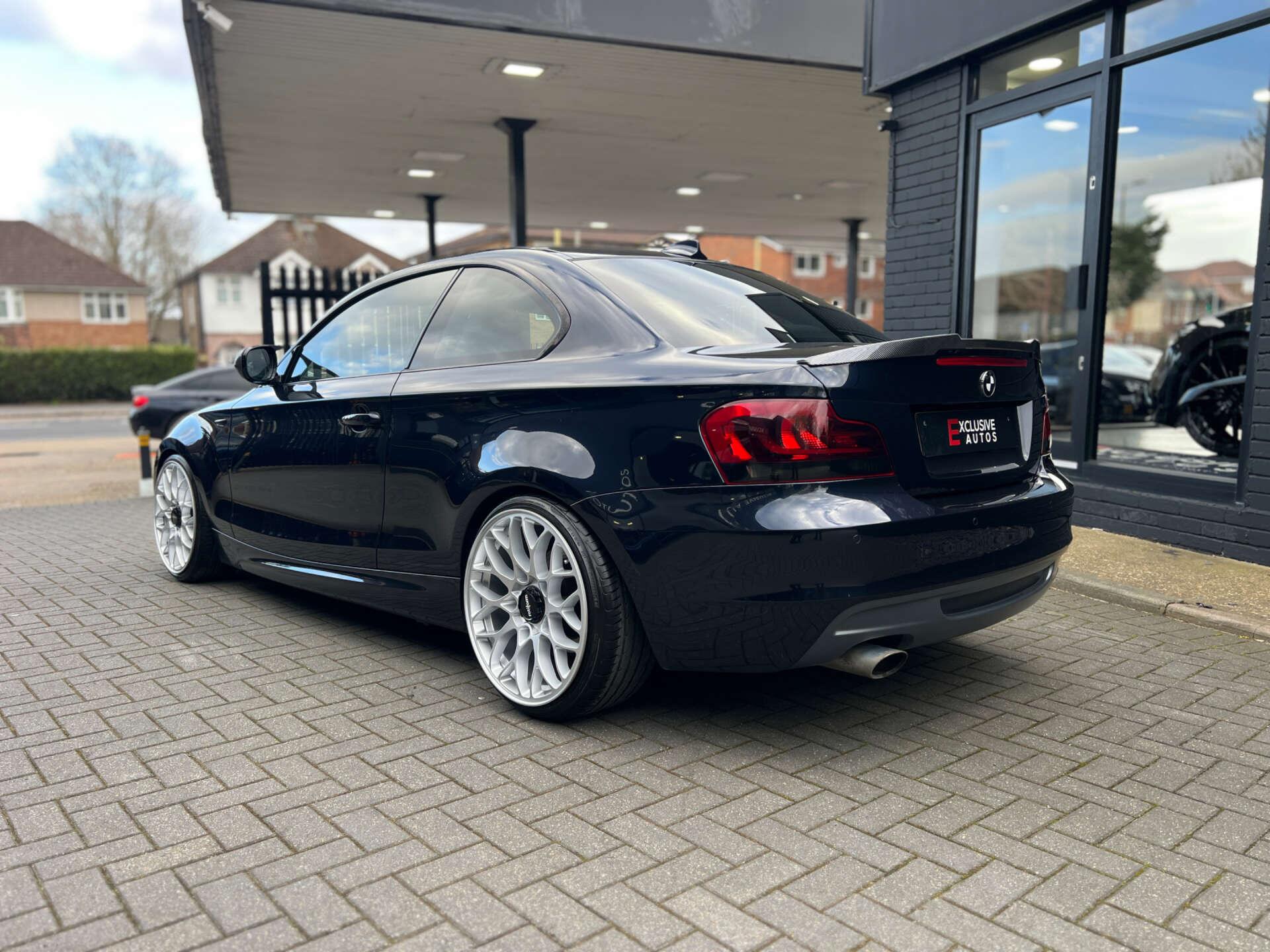 BMW 1 Series view 6