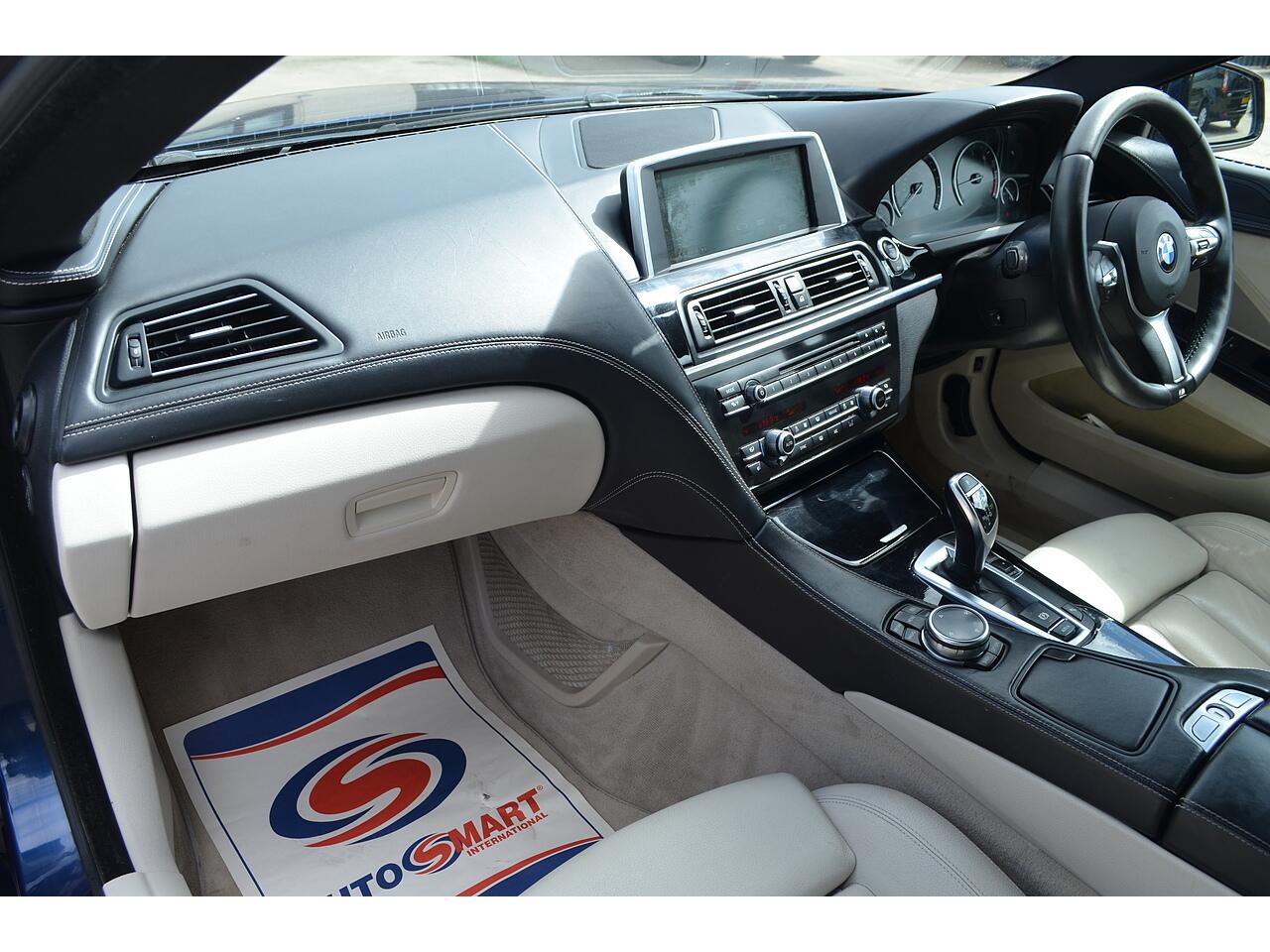 BMW 6 Series view 22