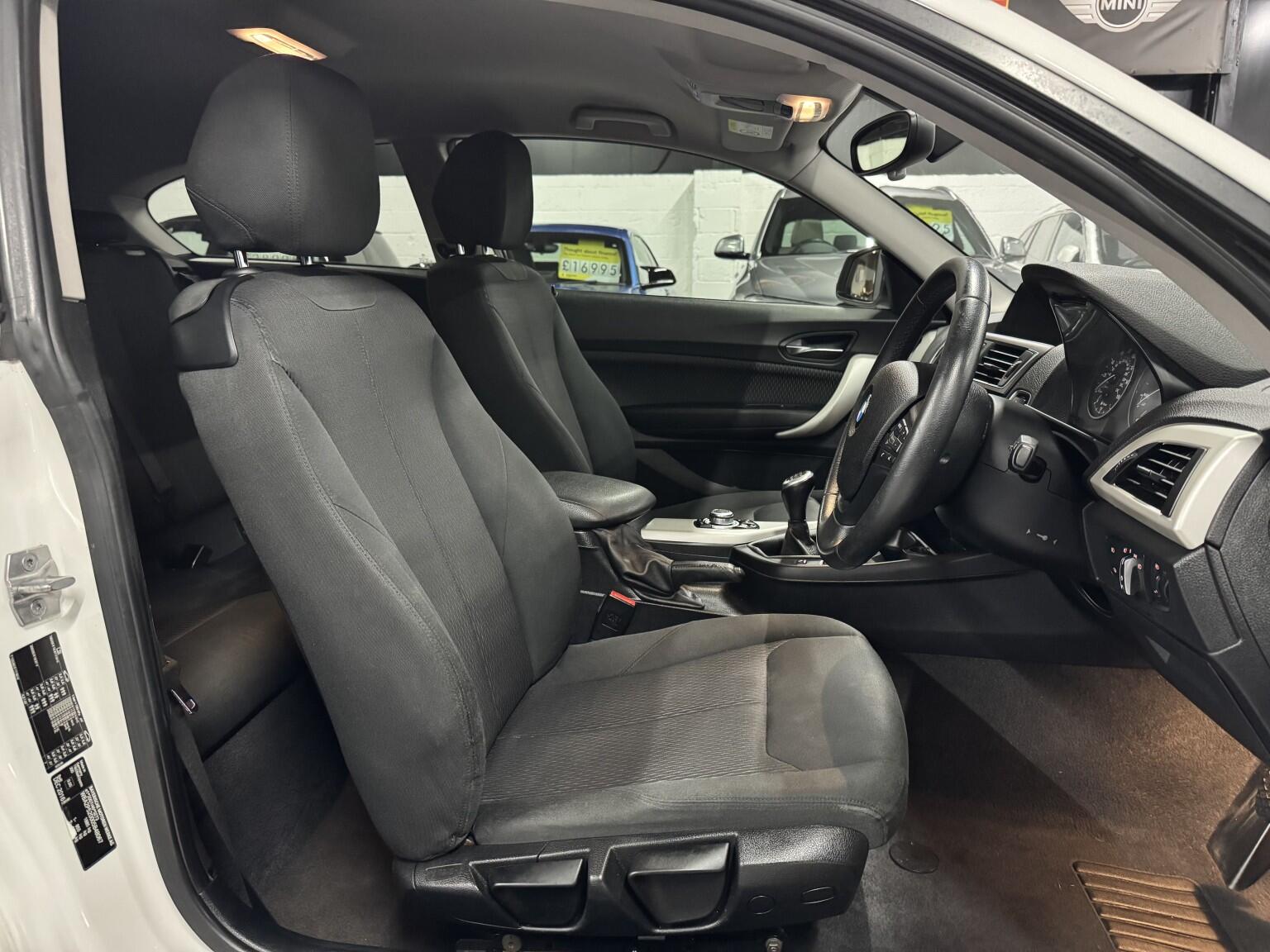 BMW 1 Series view 23