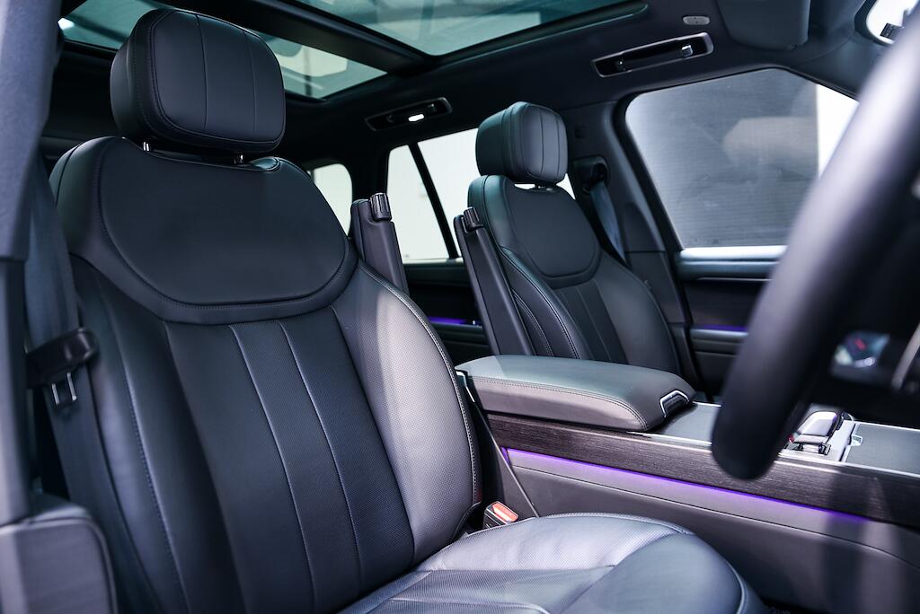Land Rover Range Rover view 12