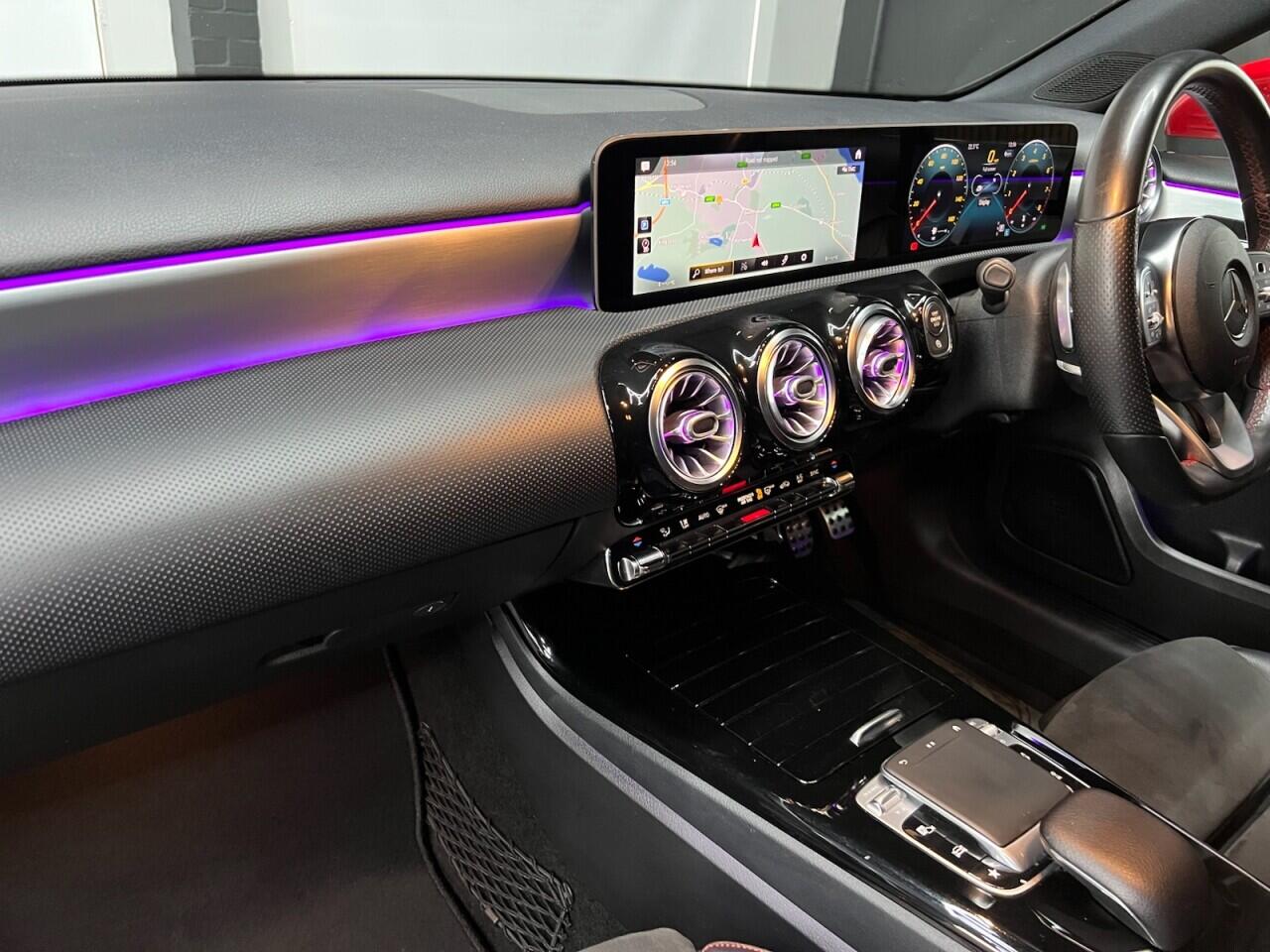 Mercedes-Benz A-Class view 32
