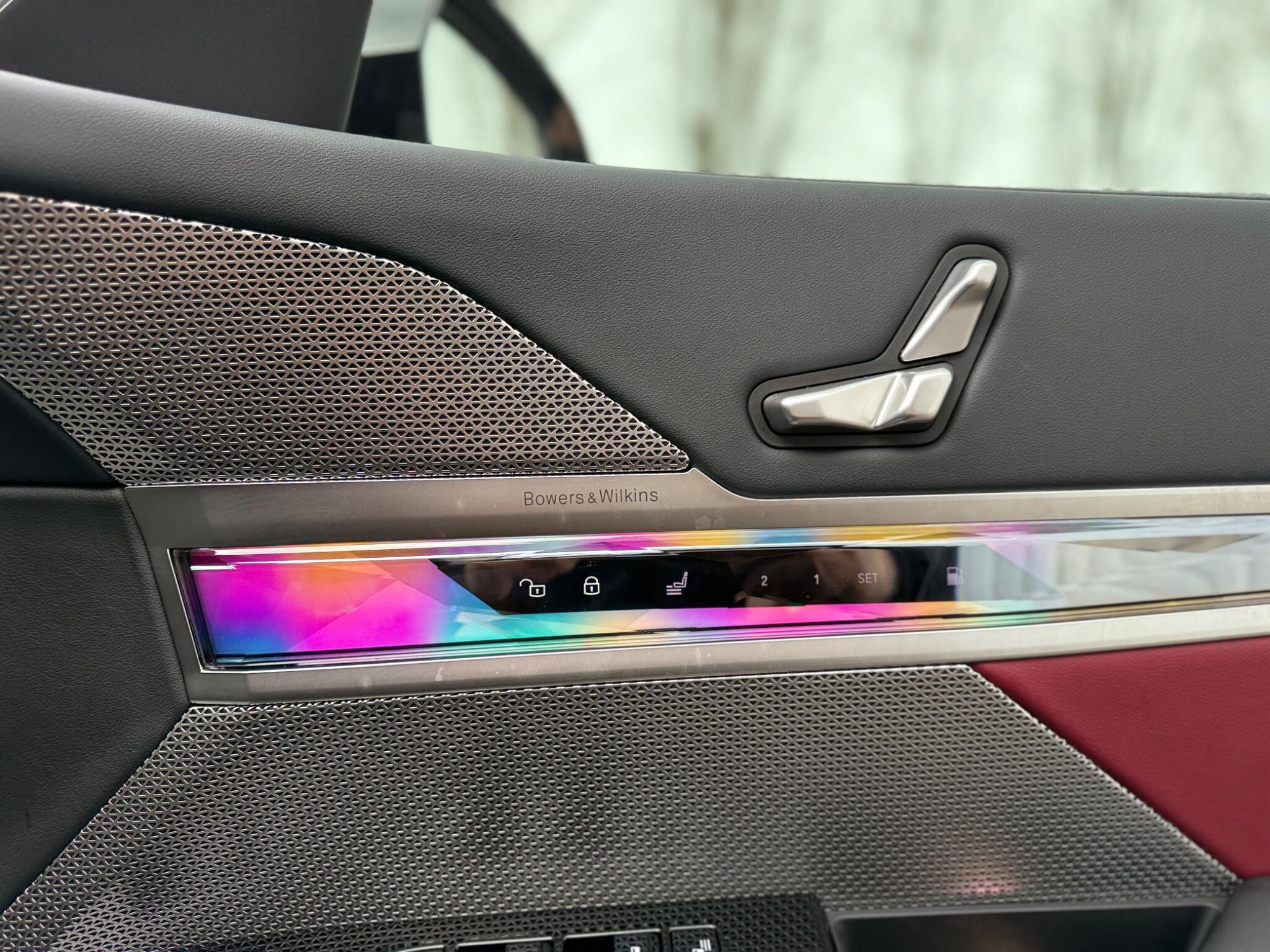 BMW 7 Series view 49