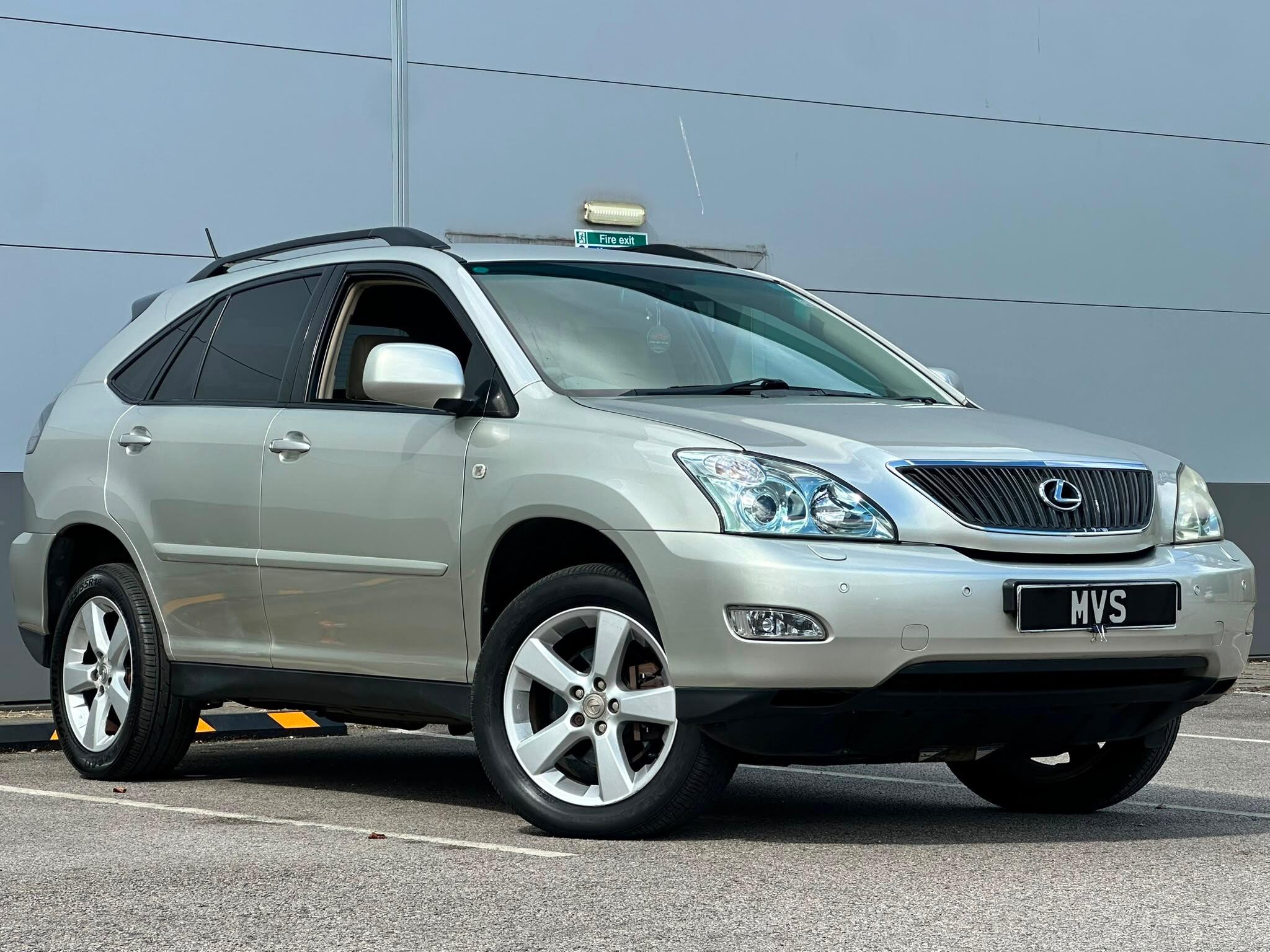 Lexus RX view 4