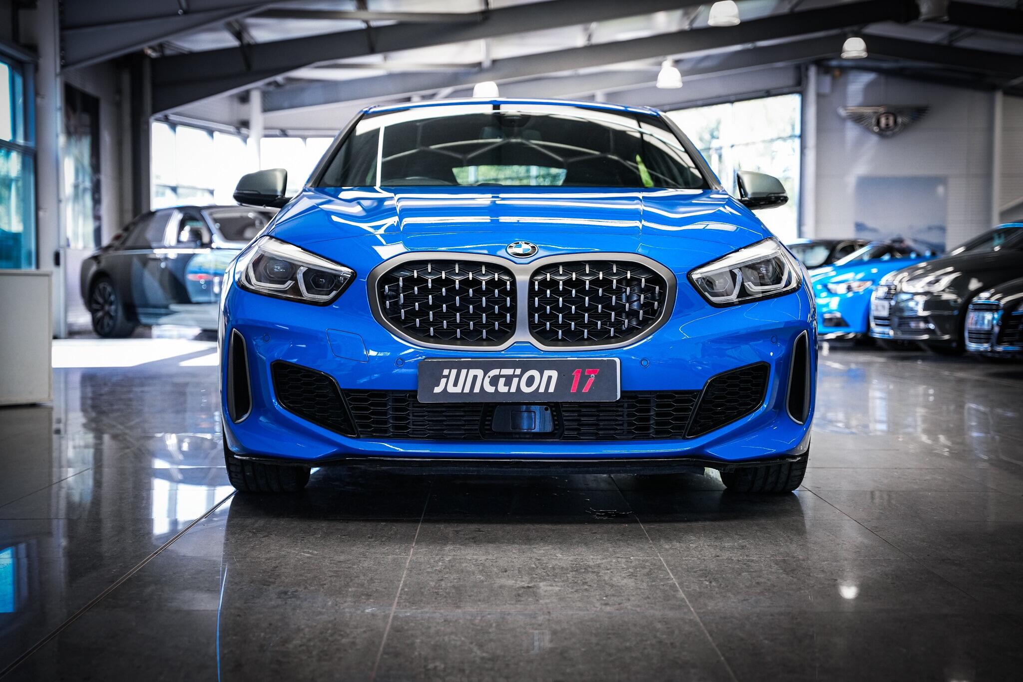 BMW 1 Series view 11