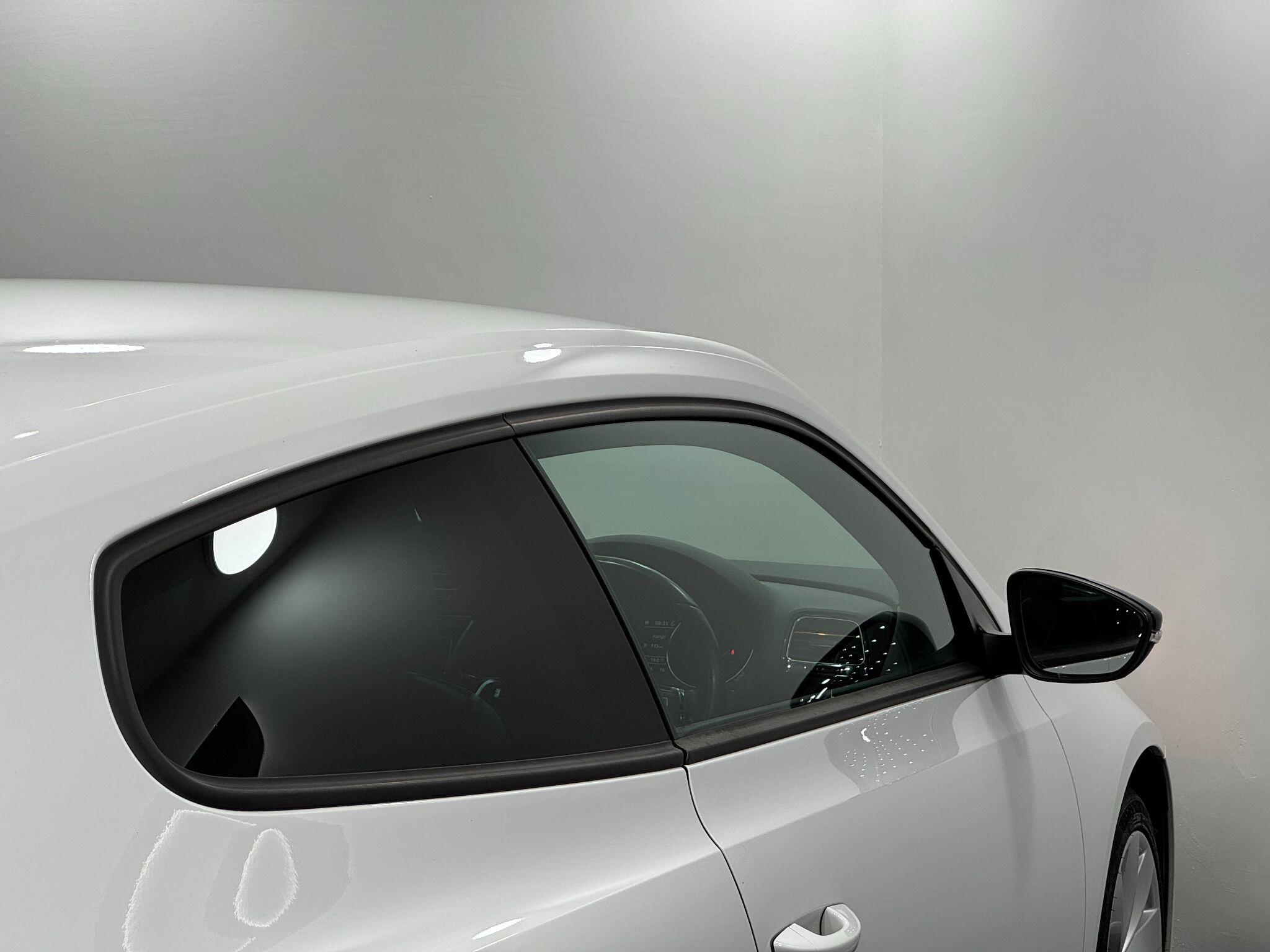 Volkswagen Scirocco view 20