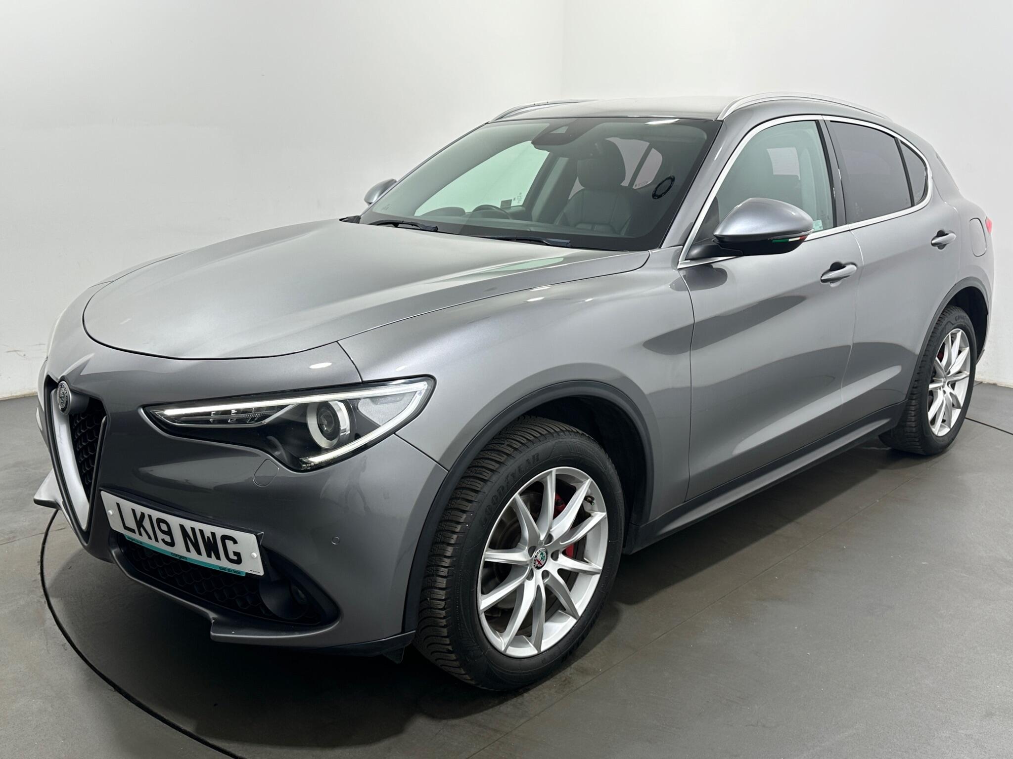 Alfa Romeo Stelvio view 53