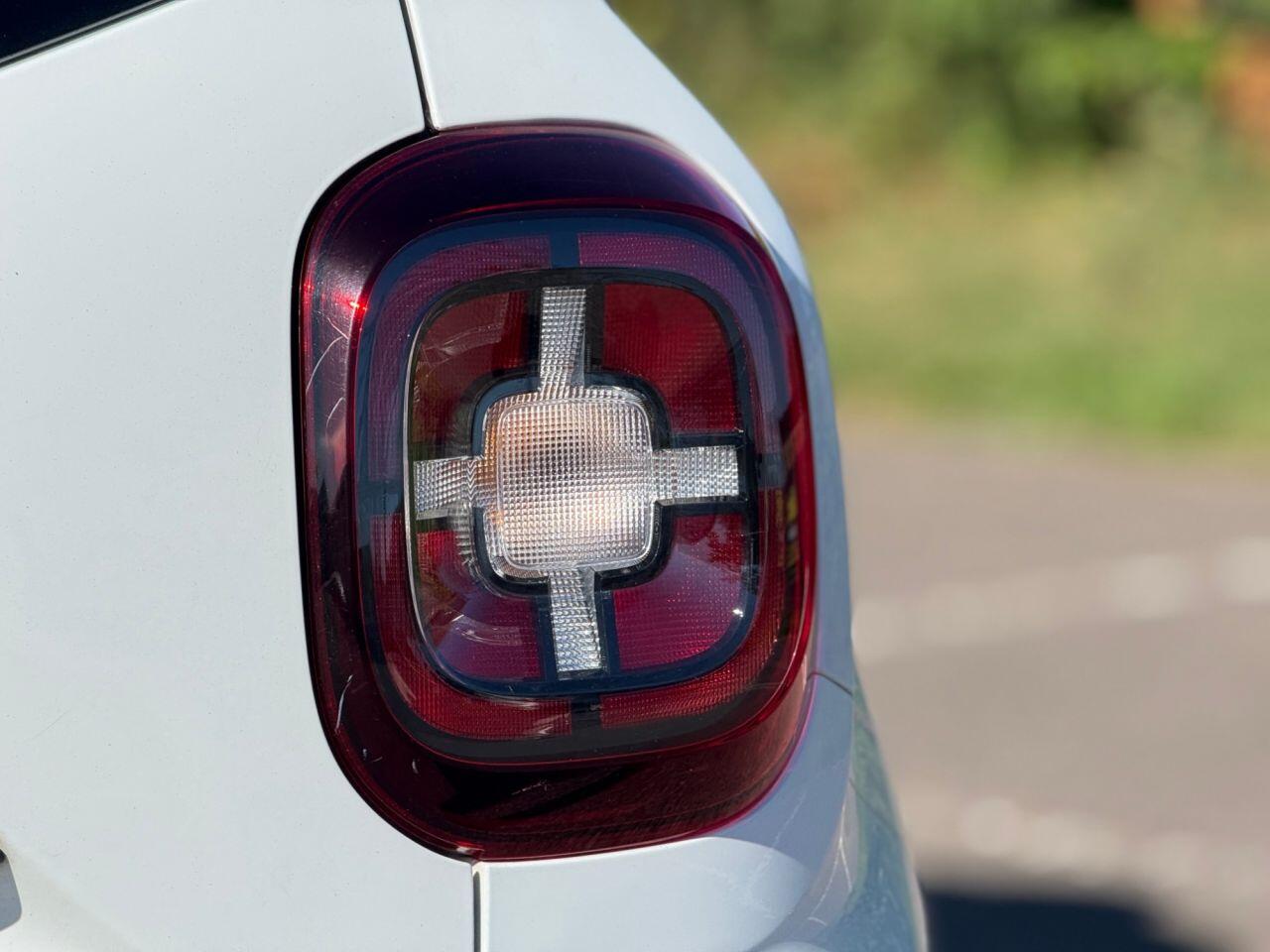 Dacia Duster view 50