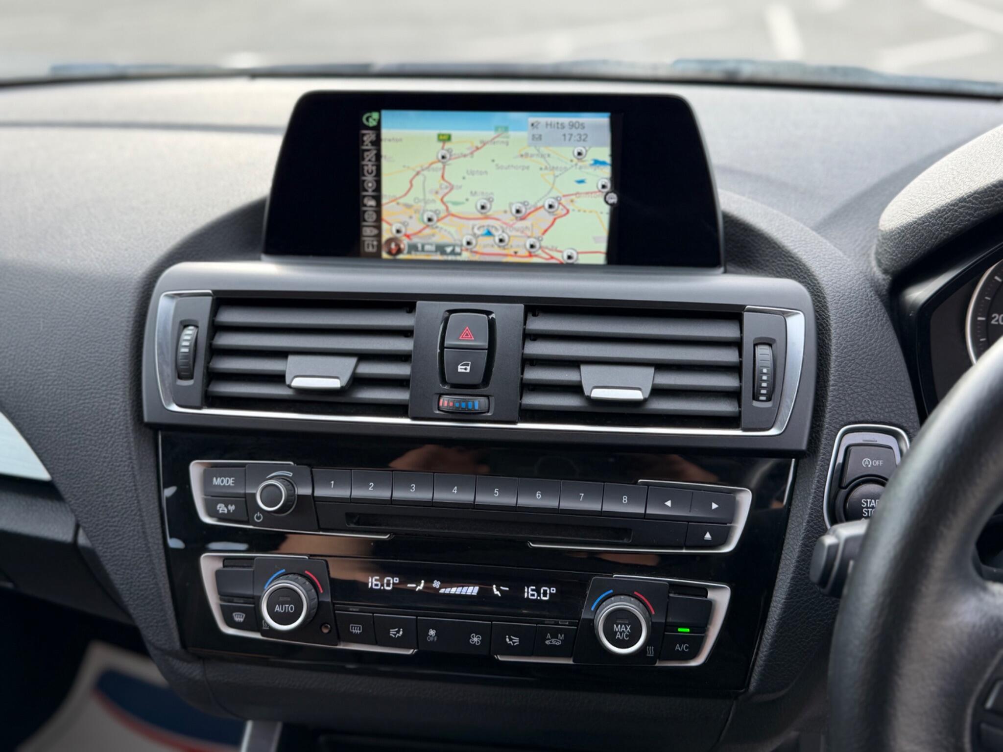 BMW 1 Series view 26