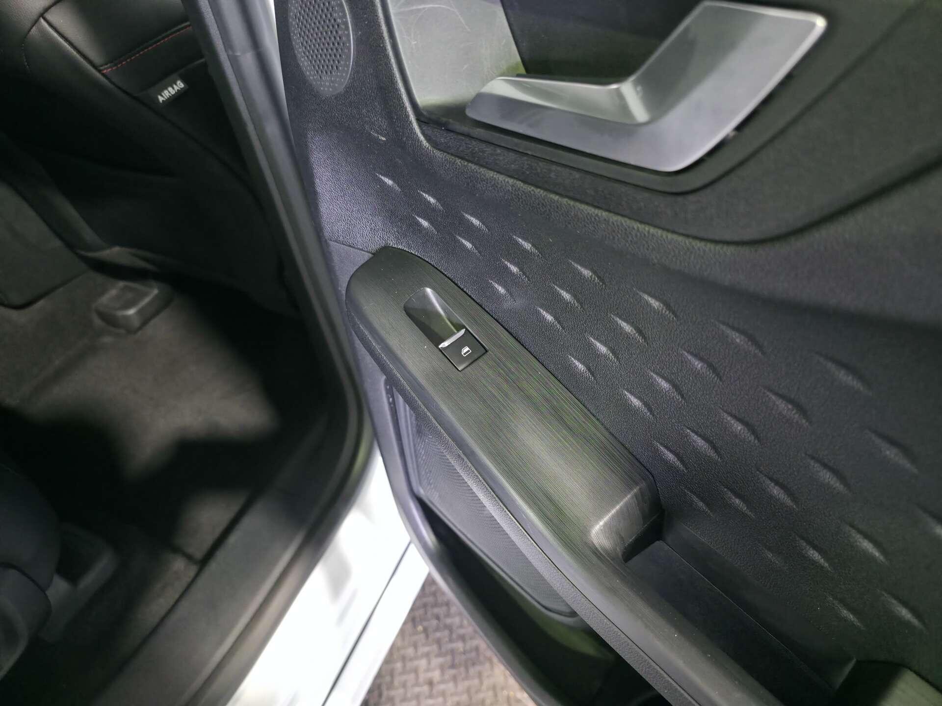 Ford Kuga view 56