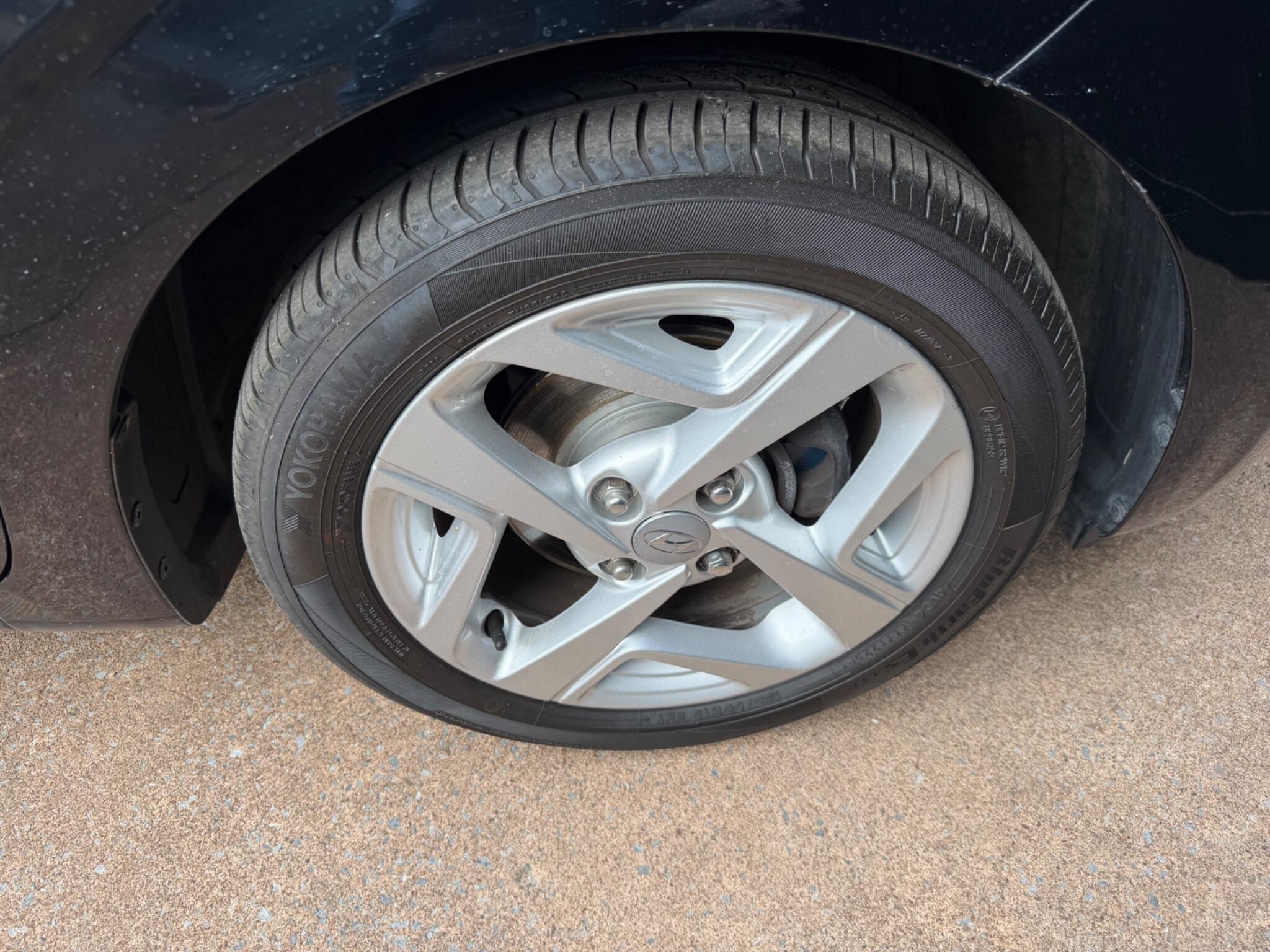 Hyundai I10 view 18