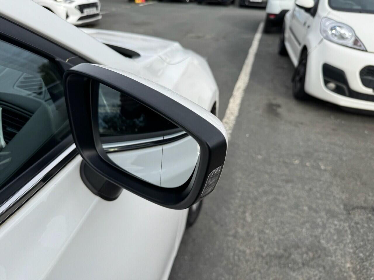 Mazda Mazda3 view 34